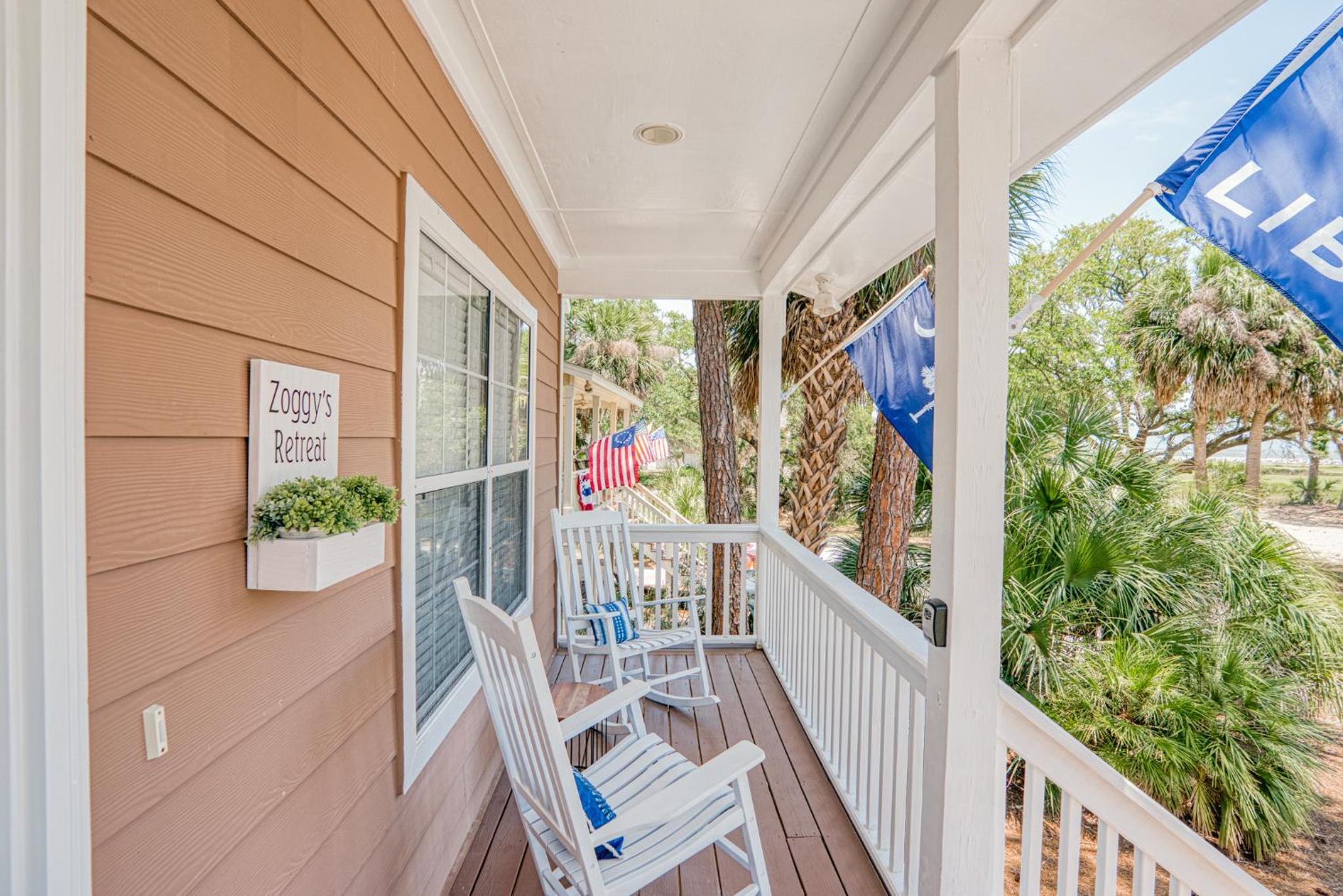 Three Bedrooms - Golf Cart and Amenity Cards Available