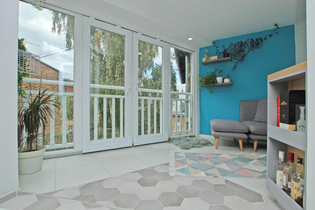 Modern Blue Apartment