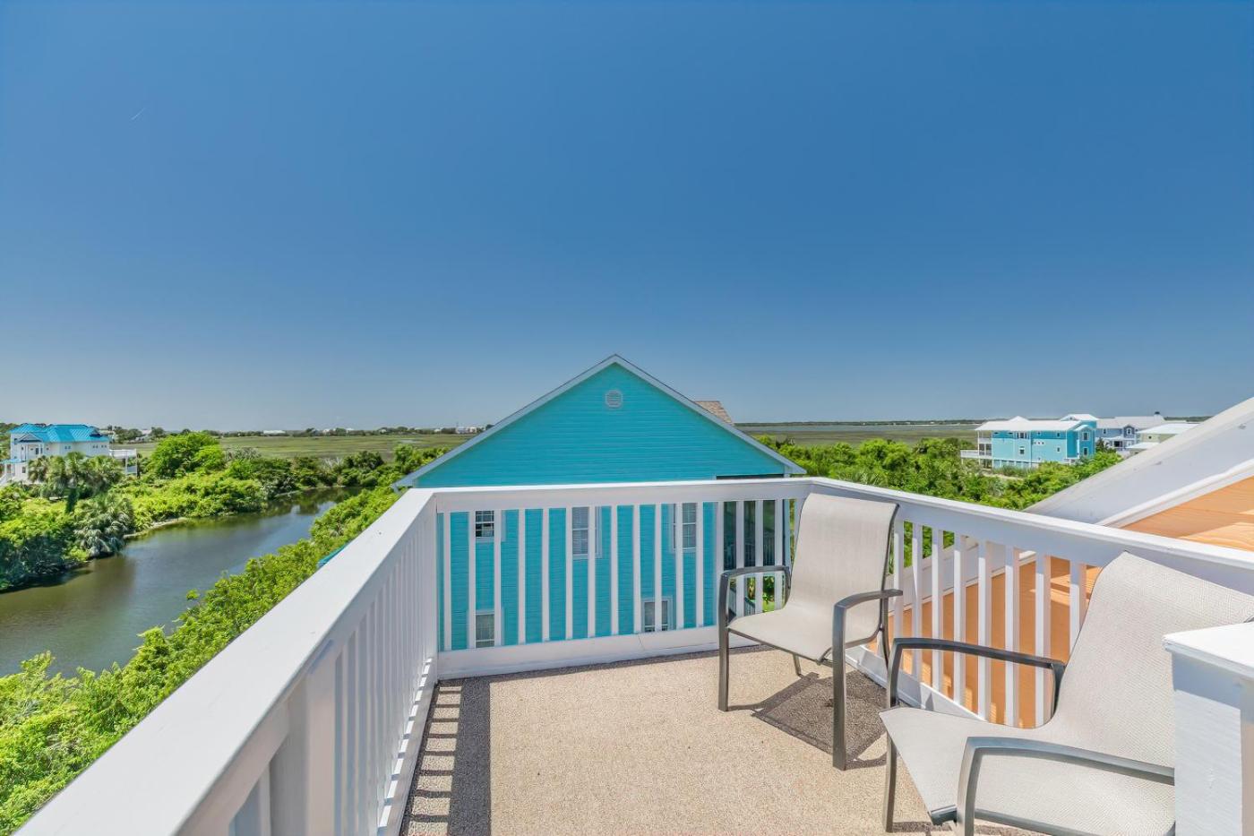 TradeWind on Harbor Island - 4 Bedrooms Sleeps 8