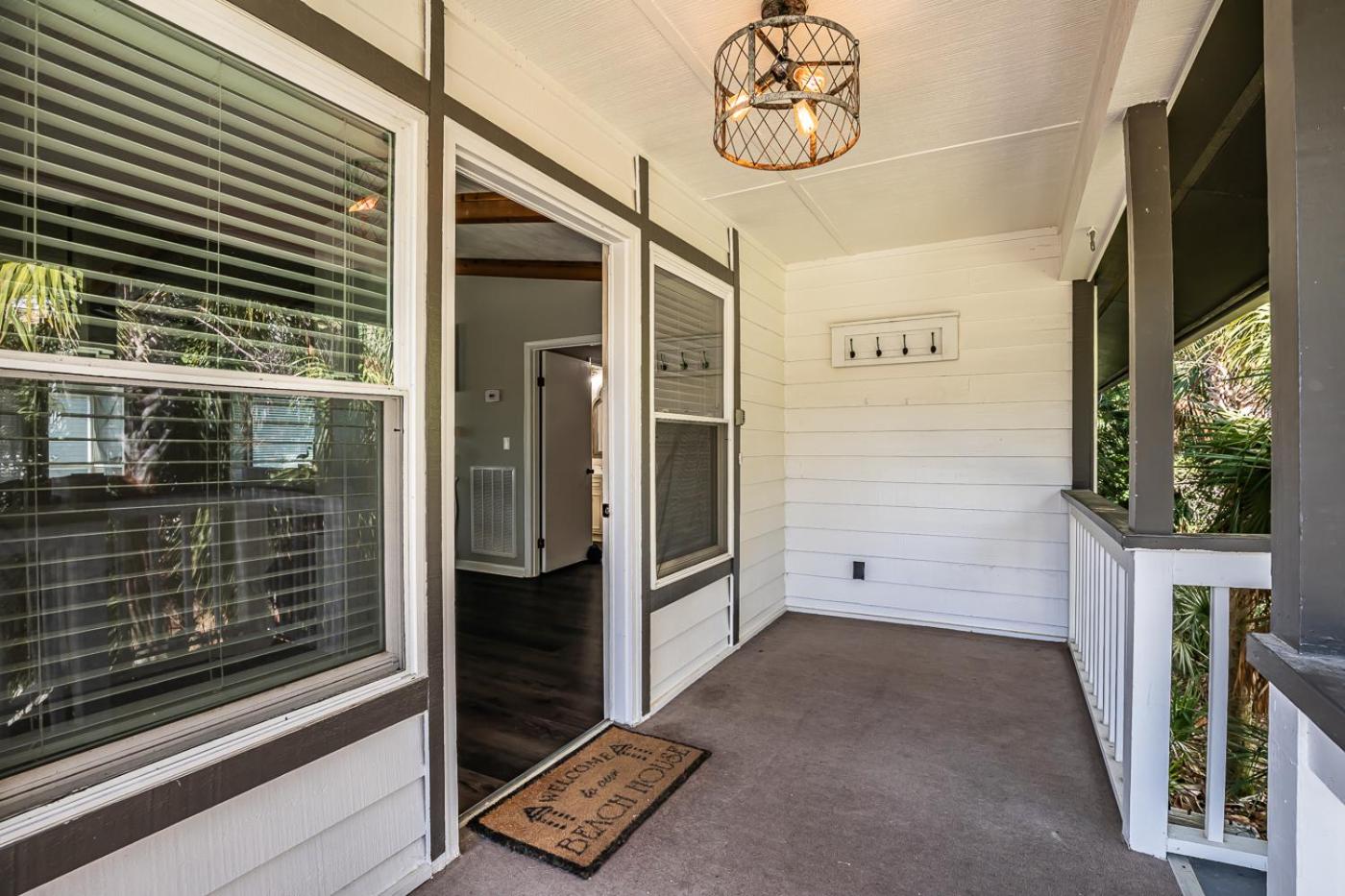 NEW - Walking distance to POOLS and BEACH view 5