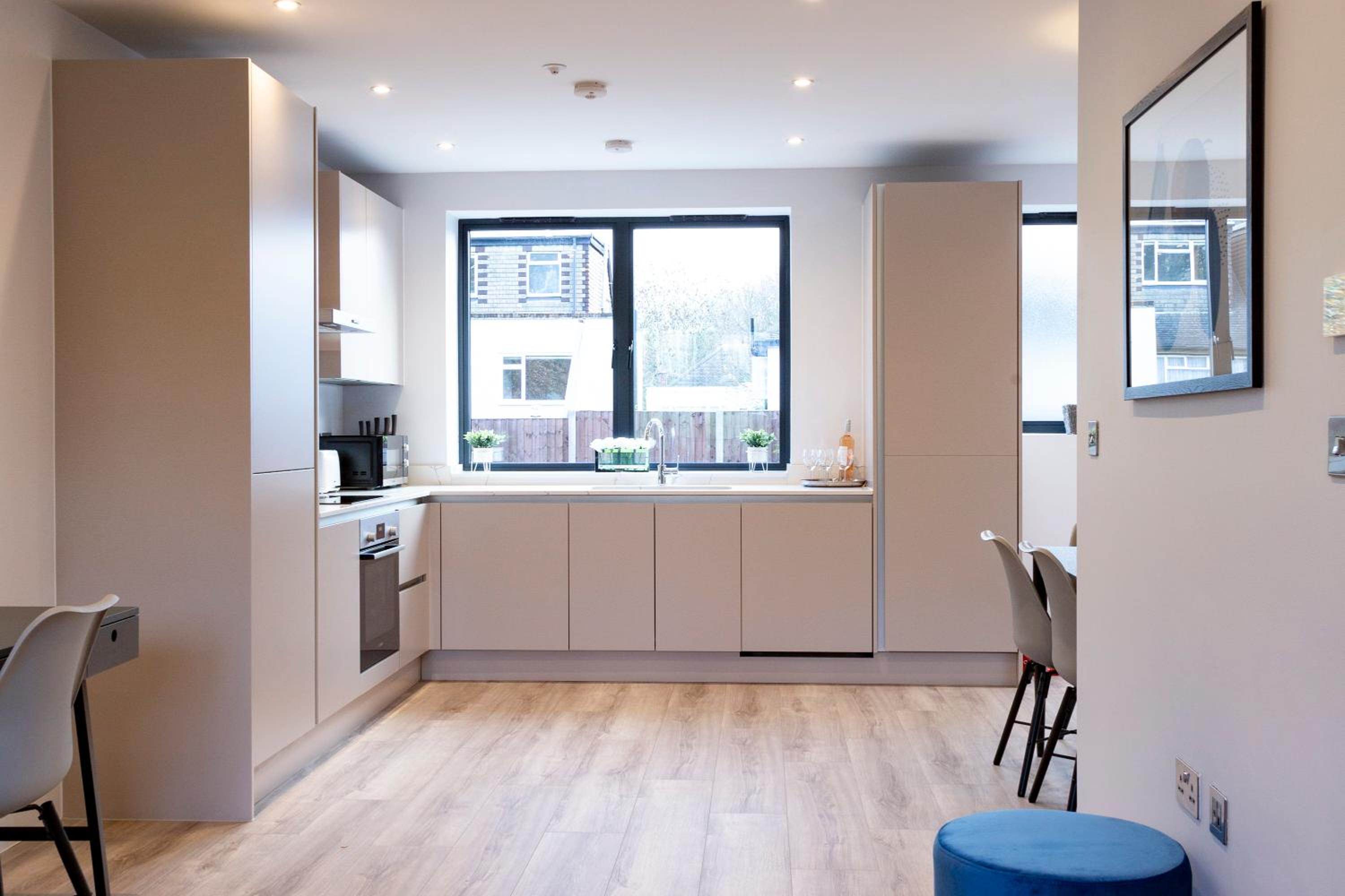 Hendon Luxury Home 2