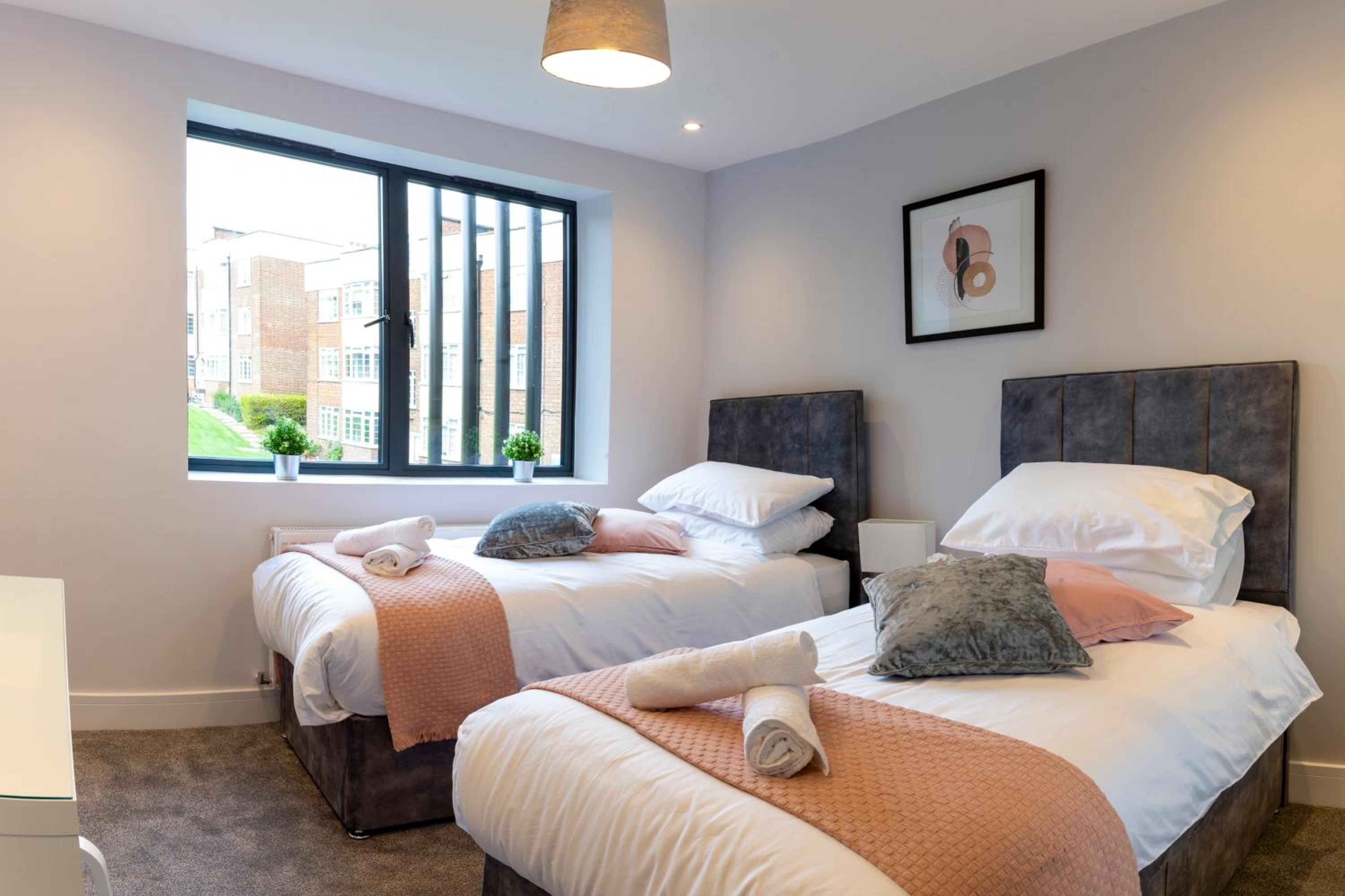 Hendon Luxury Home 2