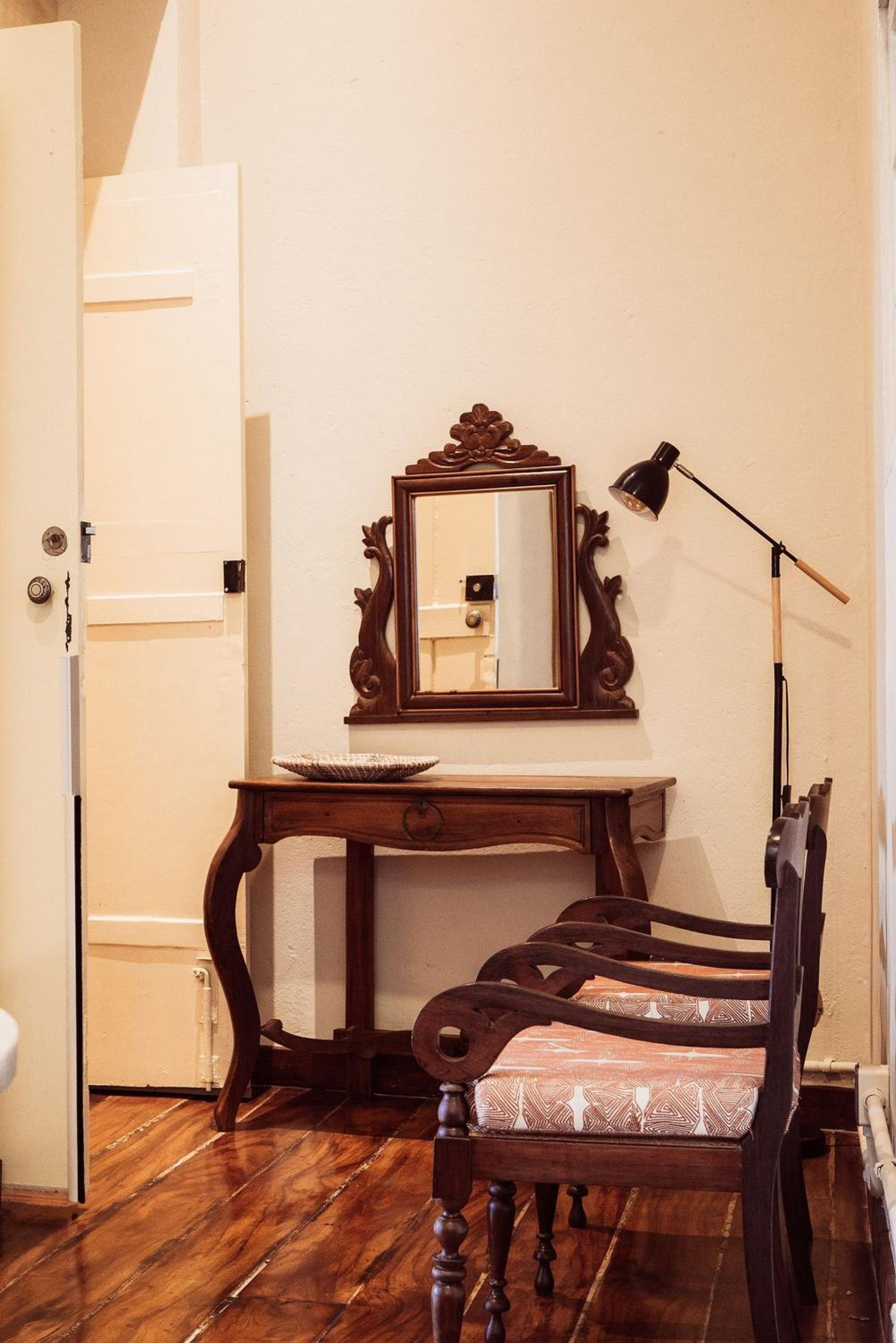Experiência Autêntica no Pelourinho - Studio em Casarão Histórico até 6 hóspedes