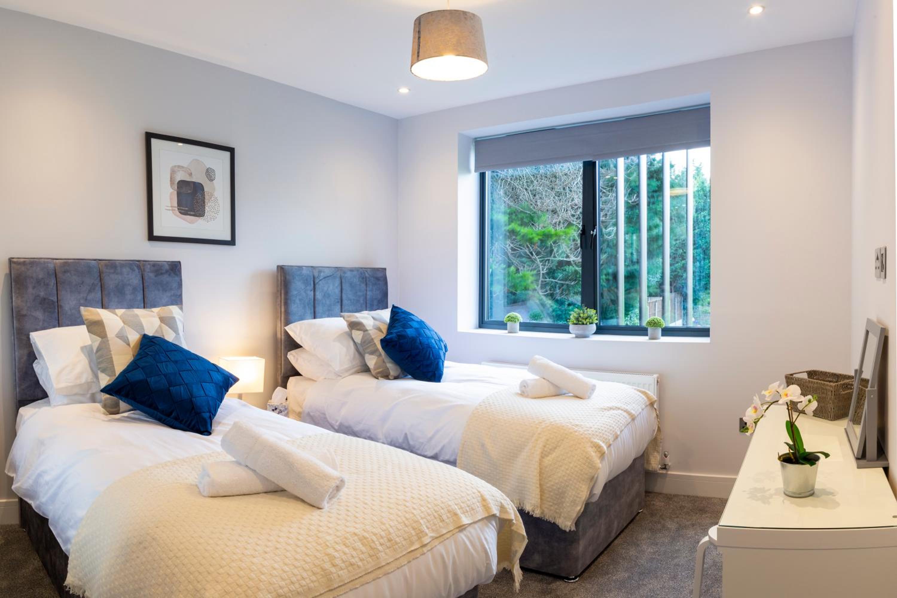 Hendon Luxury Home 1