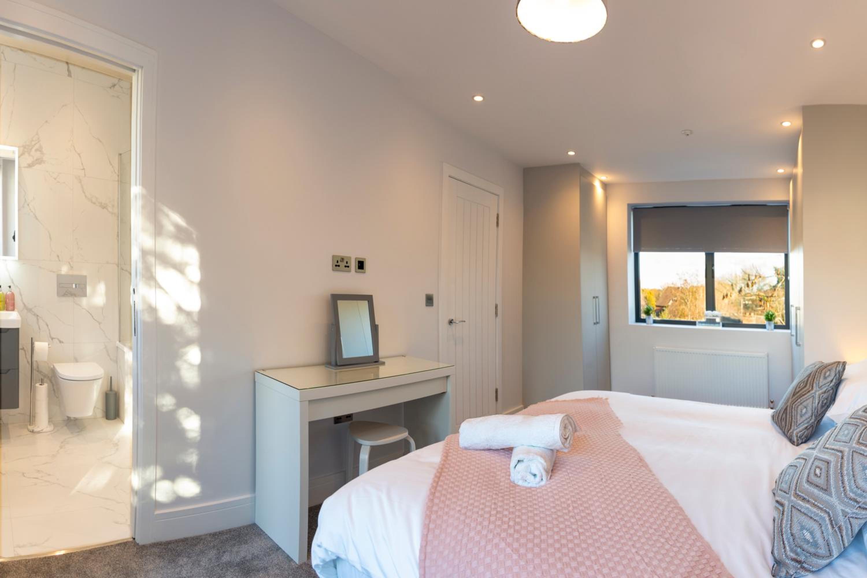 Hendon Luxury Home 1