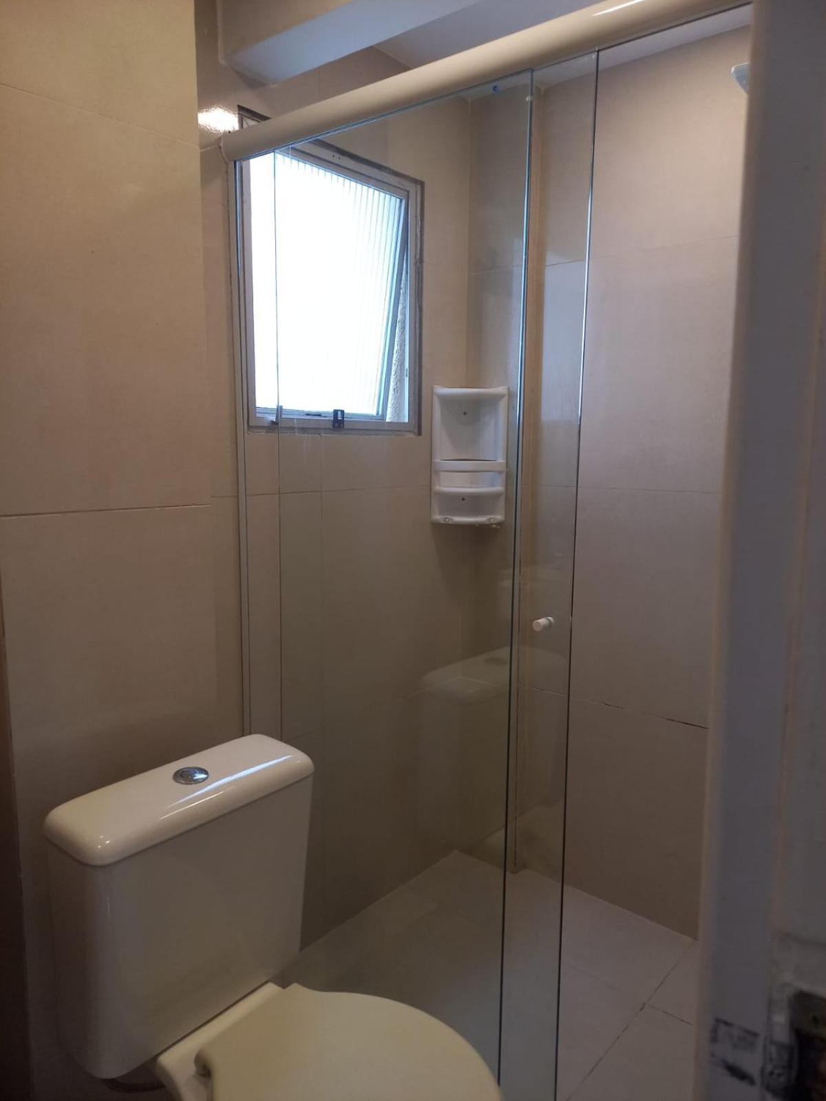 Loft 80 metros do mar na Praia Central com garagem