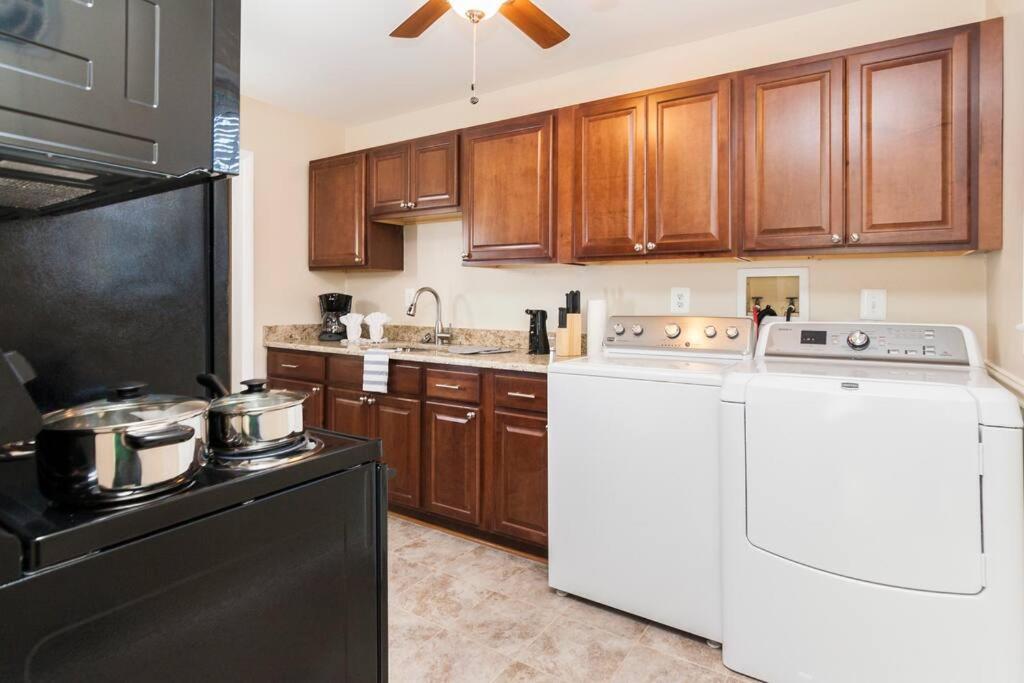 Perfect for family visits to Washington DC or UMD! - Property Image 12