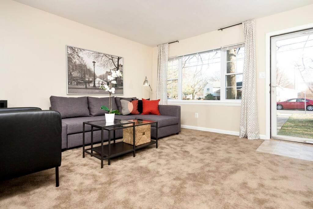 Perfect for family visits to Washington DC or UMD! - Property Image 4