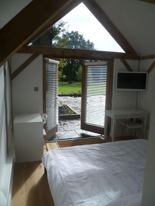 Prestwick Oak - Sleeps 10 - Rural Oak Frame Barns