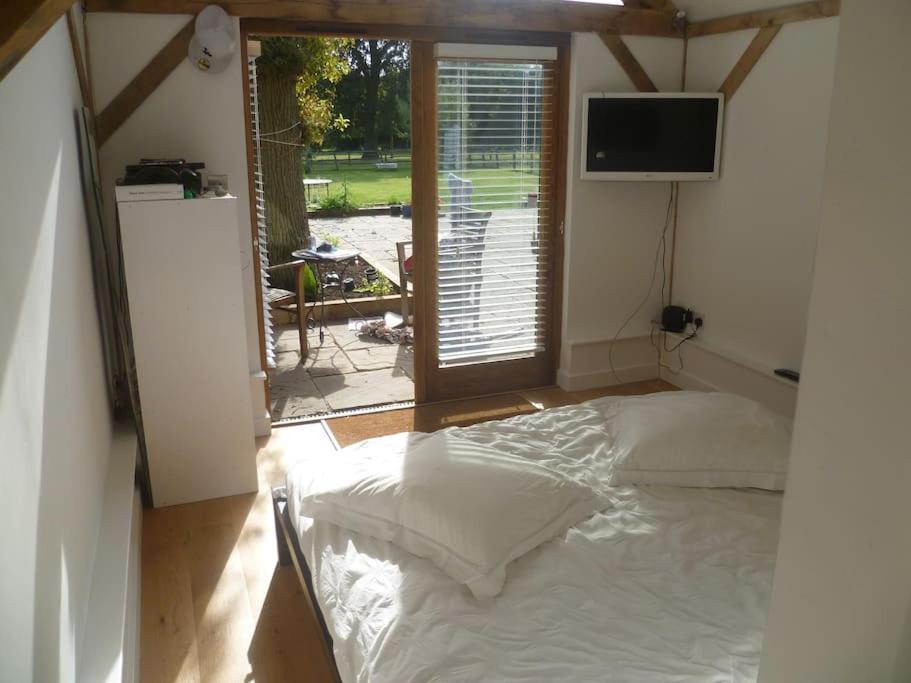 Prestwick Oak - Sleeps 10 - Rural Oak Frame Barns