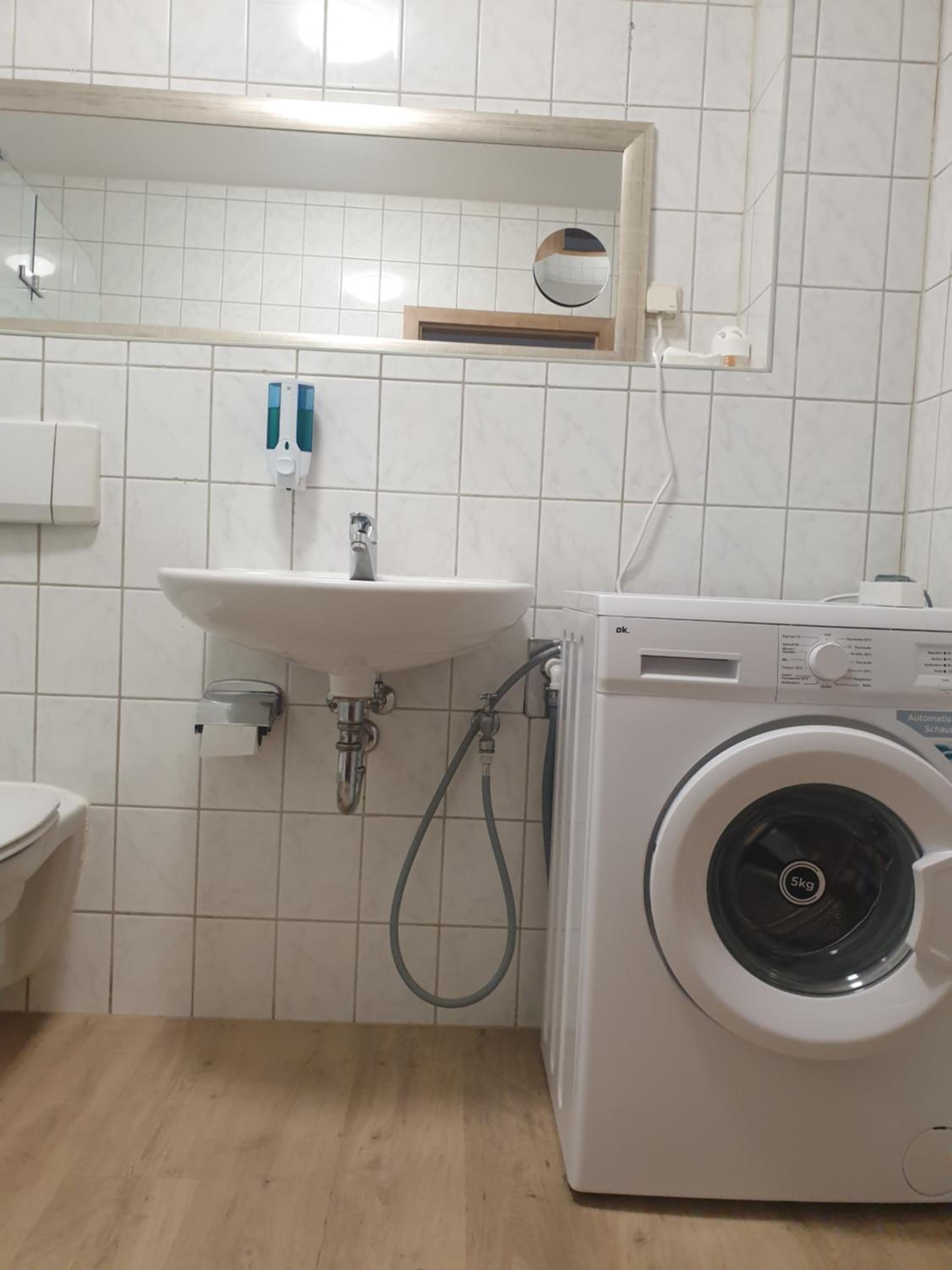 Zur Elster 2 en Plauen — bathroom