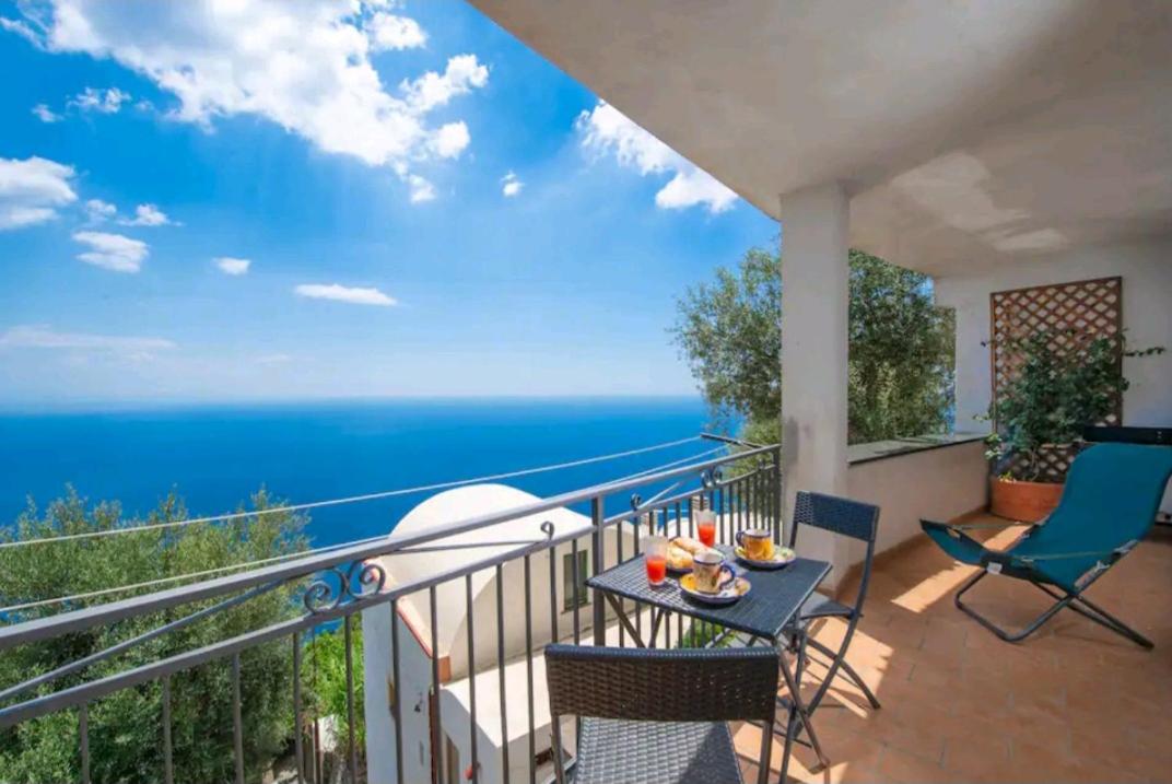 In Amalfi coast: Bouganvillea Romantica Casa vista mare