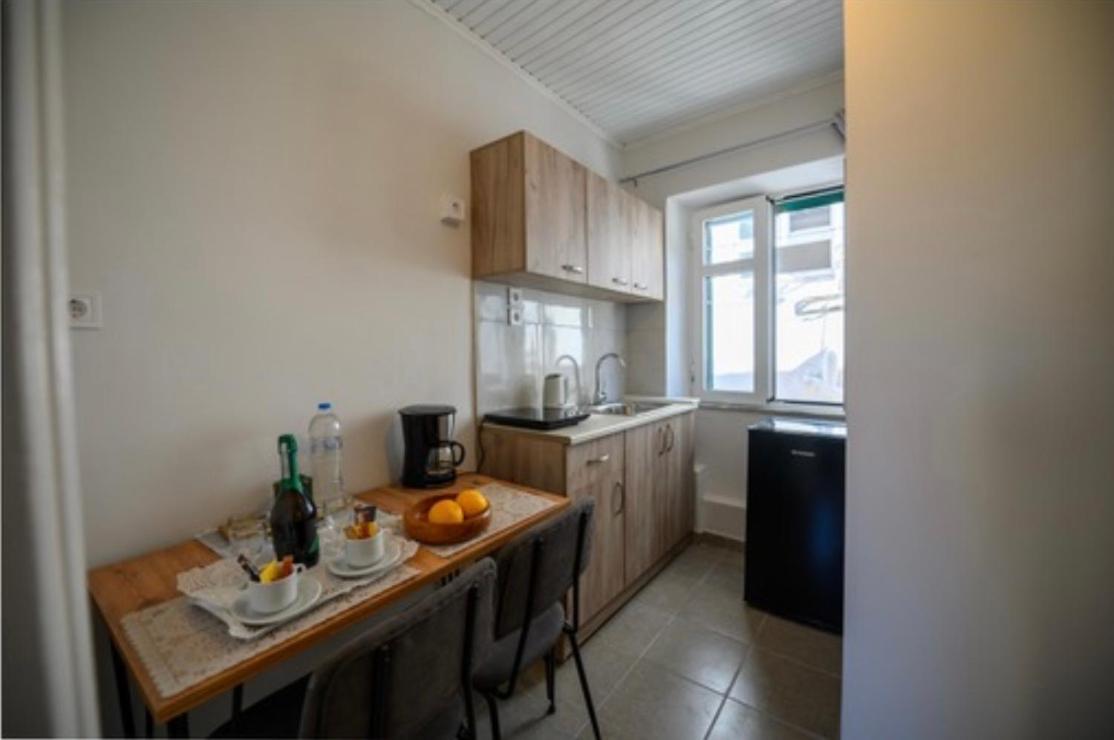 Mitropoleos Suite