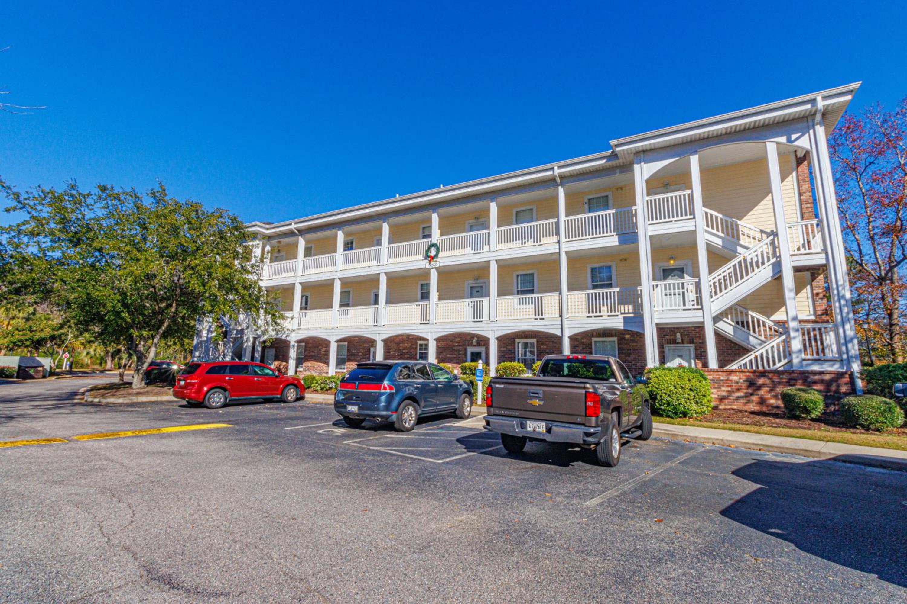 Beautifully Updated Top Floor 1 Bedroom Condo - Riverwalk at Arrowhead Country Club - Unit 302 view 3