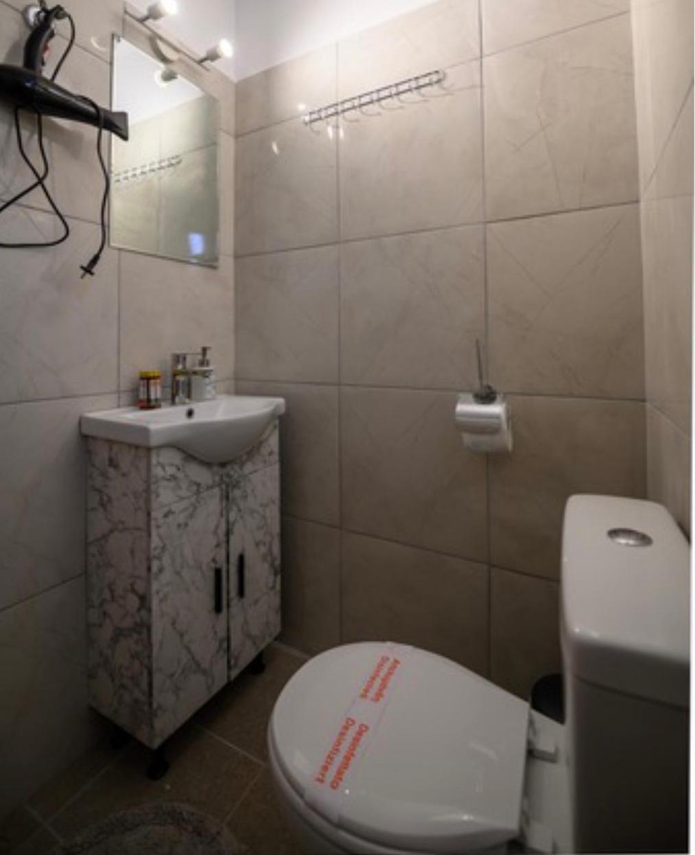Mitropoleos Suite