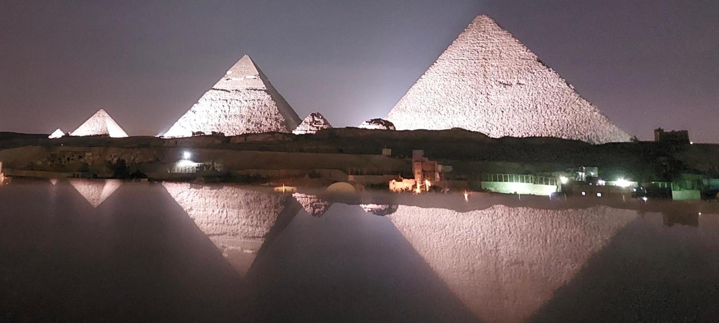 Anubis pyramids inn