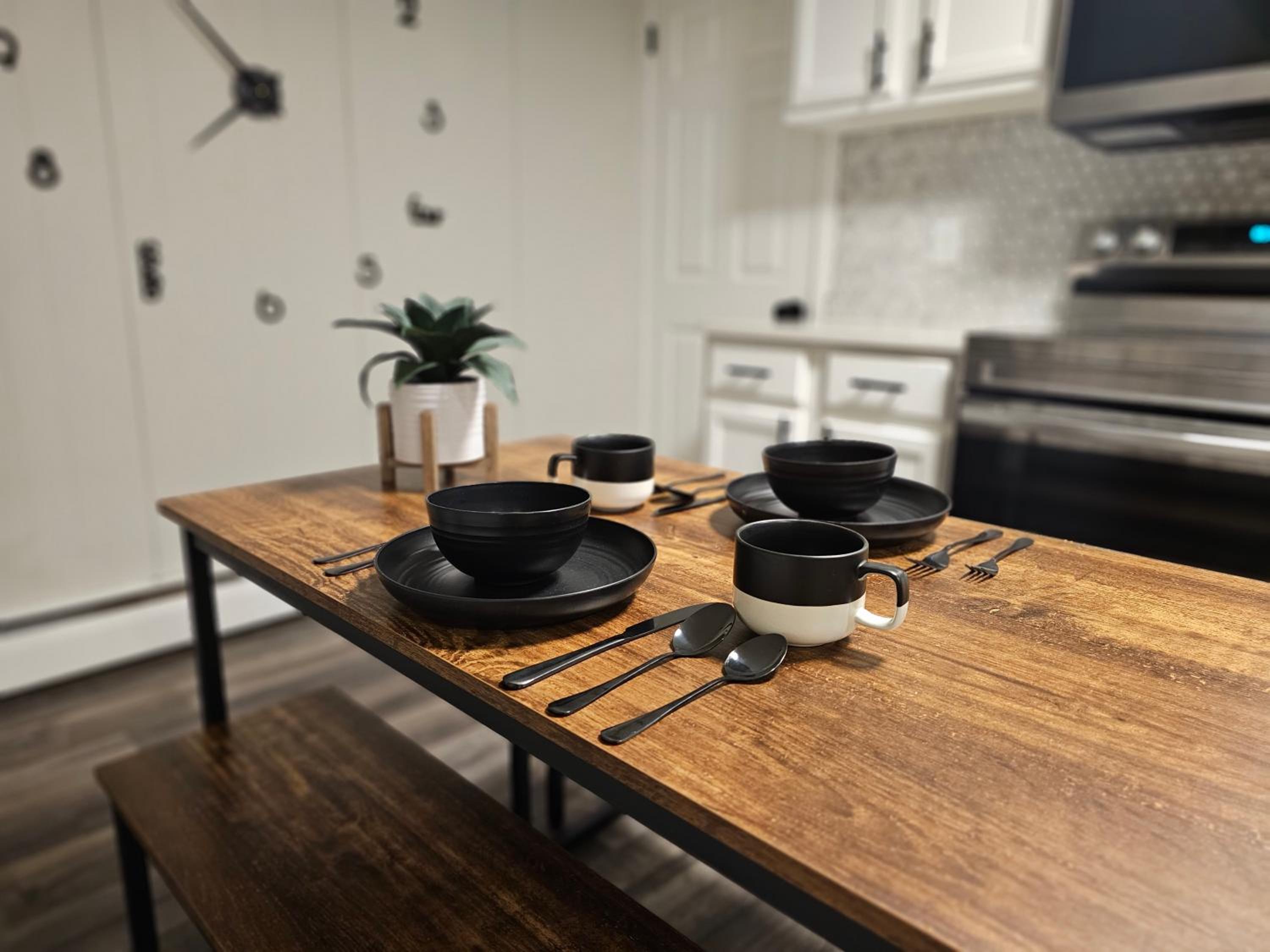 Denver Vacations - Rocky Mountain Haven-Modern 2BD, 1BA Basement Retreat in Lakewood - Property Image 4