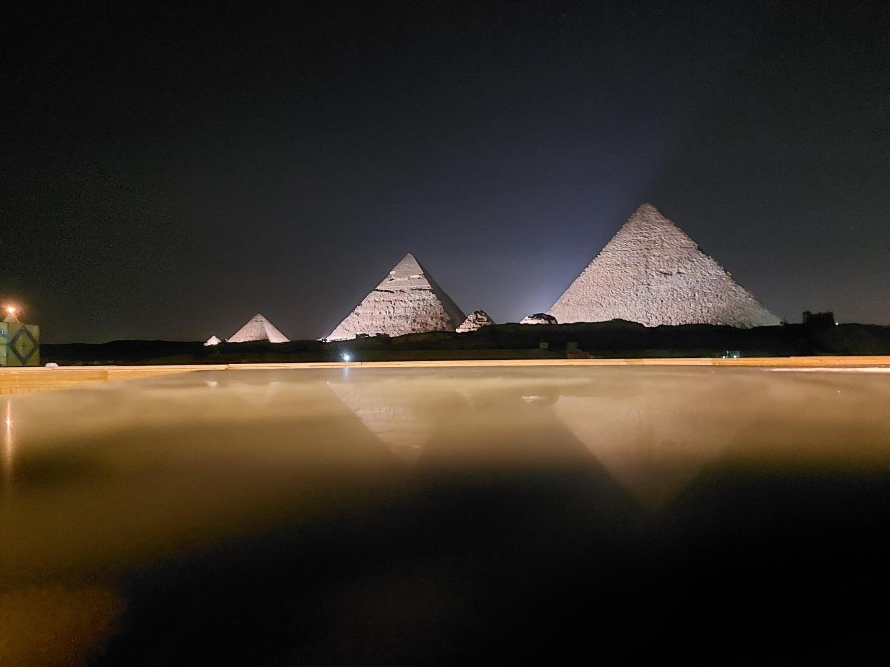 Anubis pyramids inn