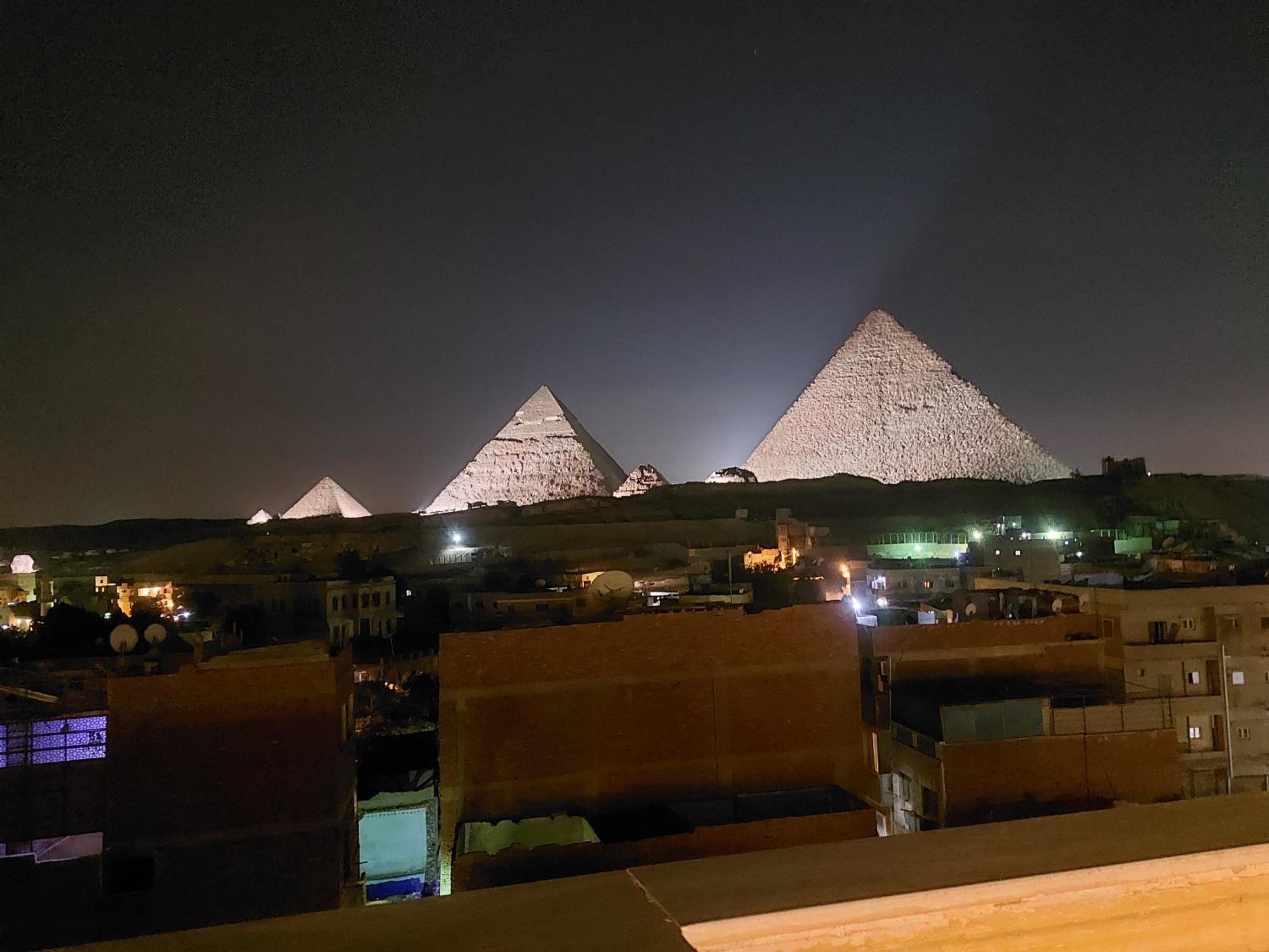Anubis pyramids inn