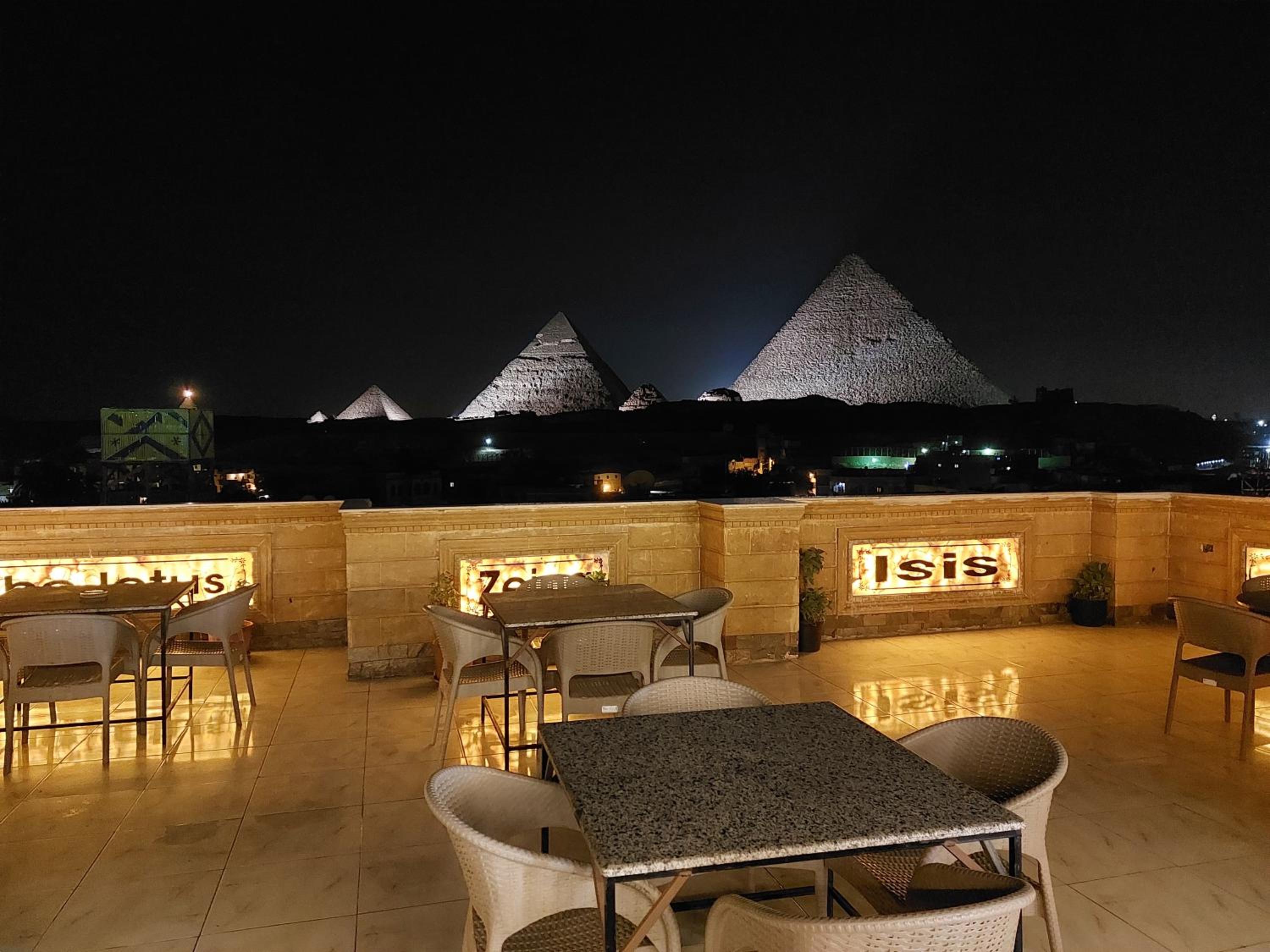 Anubis pyramids inn