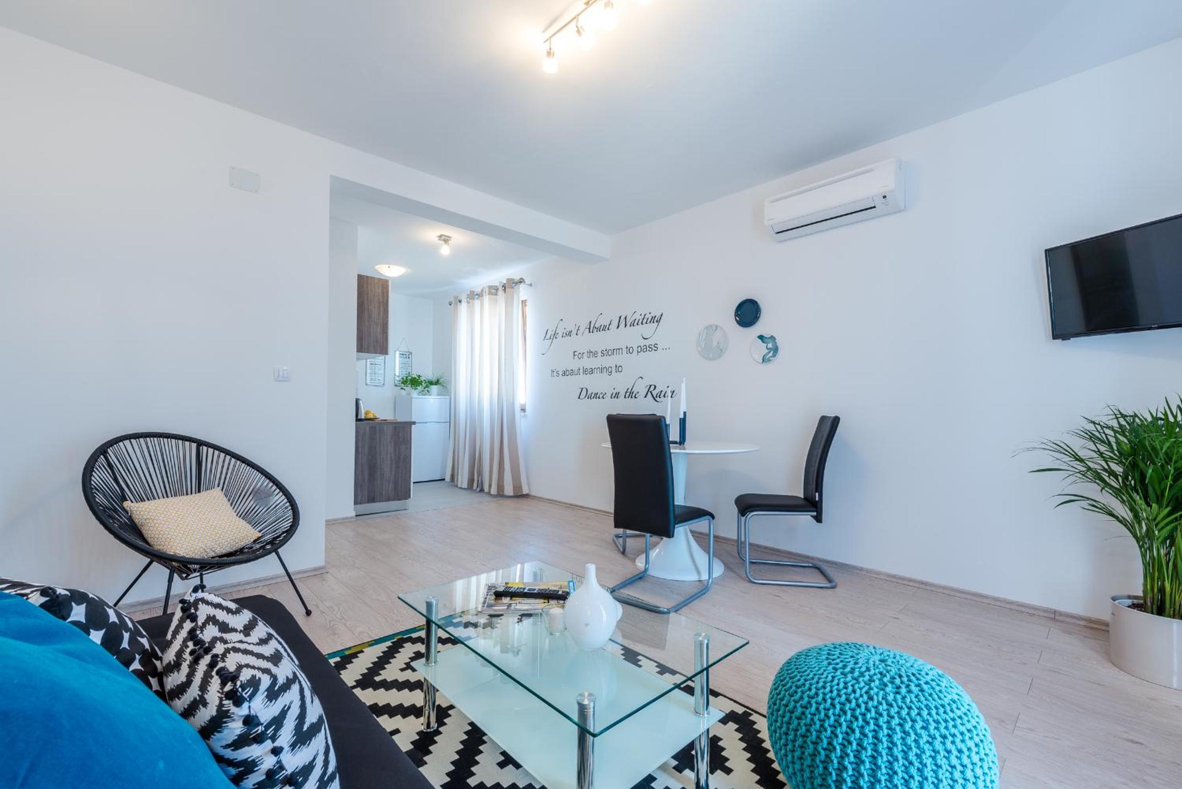 Apartments Villa Made 4U