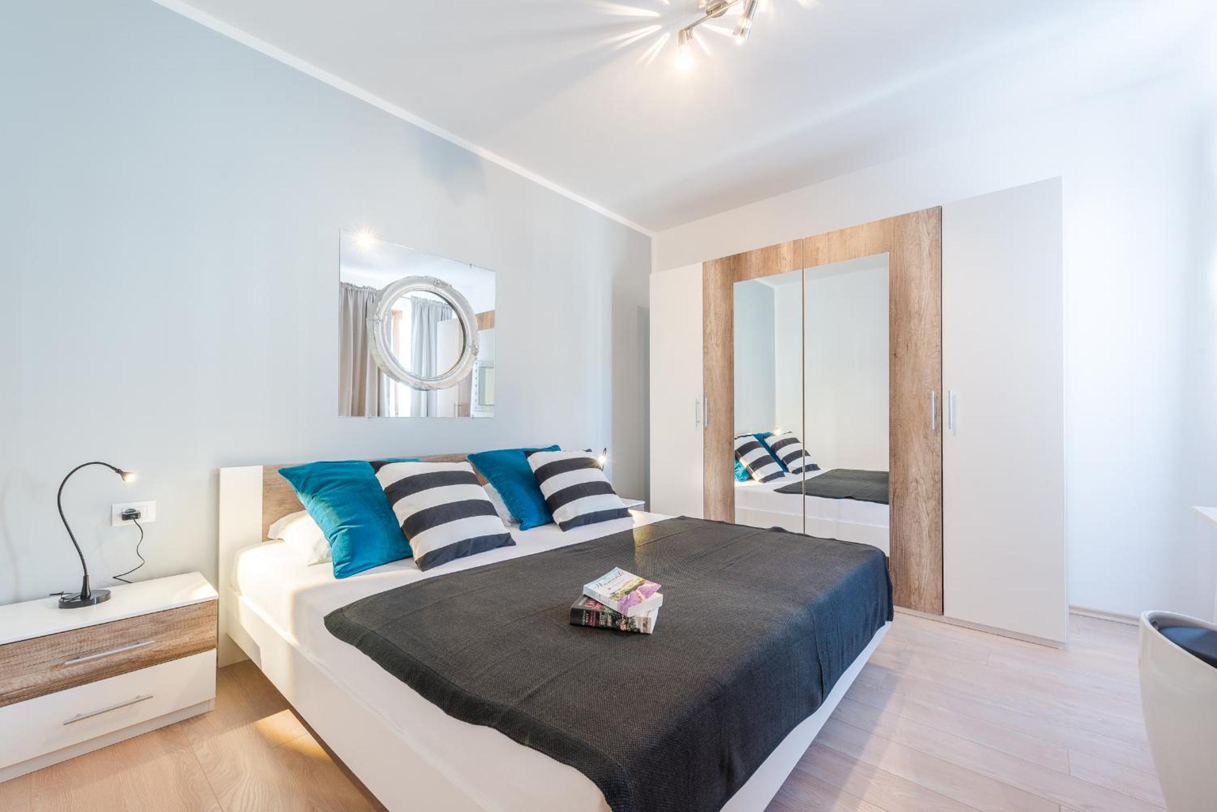 Apartments Villa Made 4U