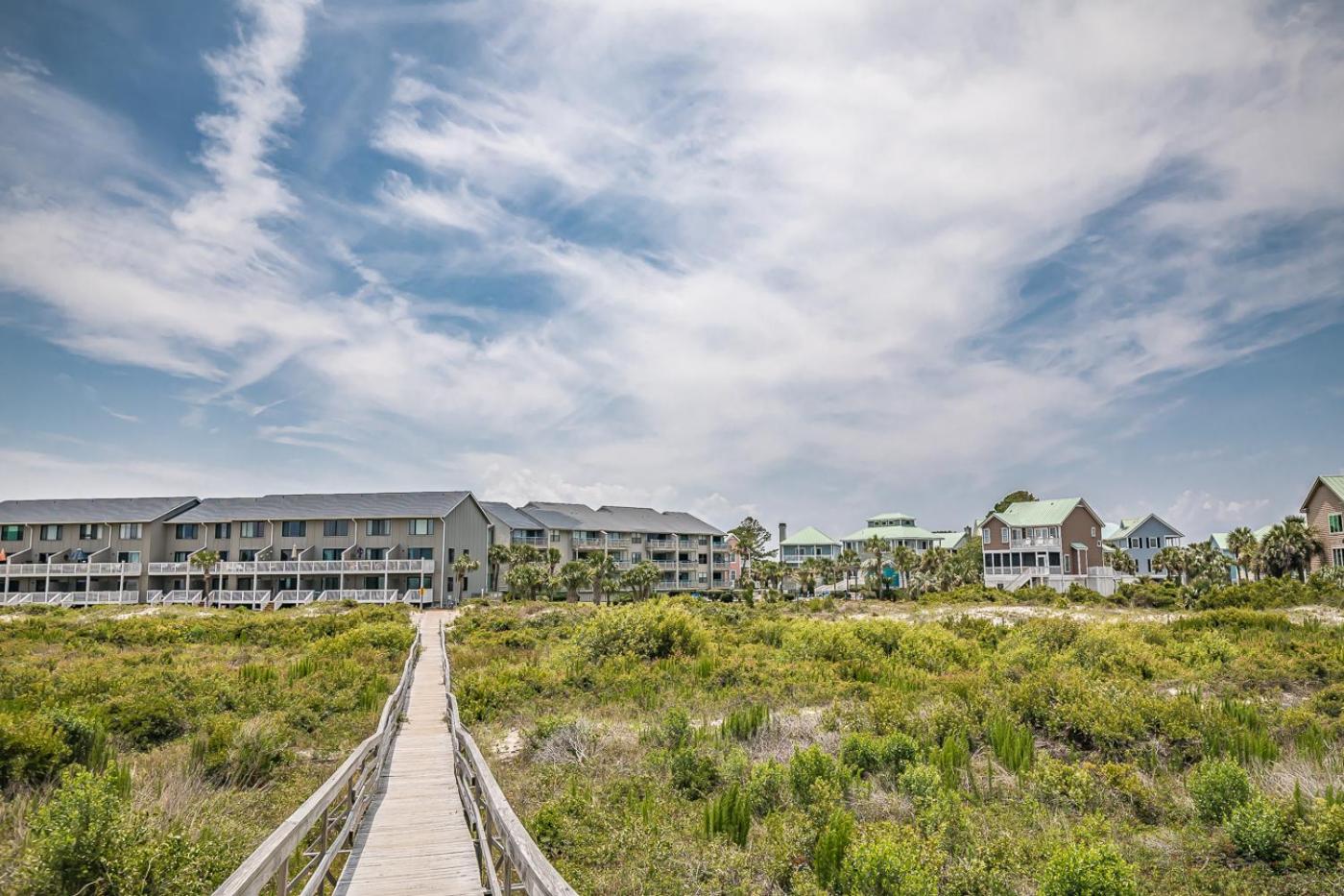 New listing - Condo on Harbor Island view 5
