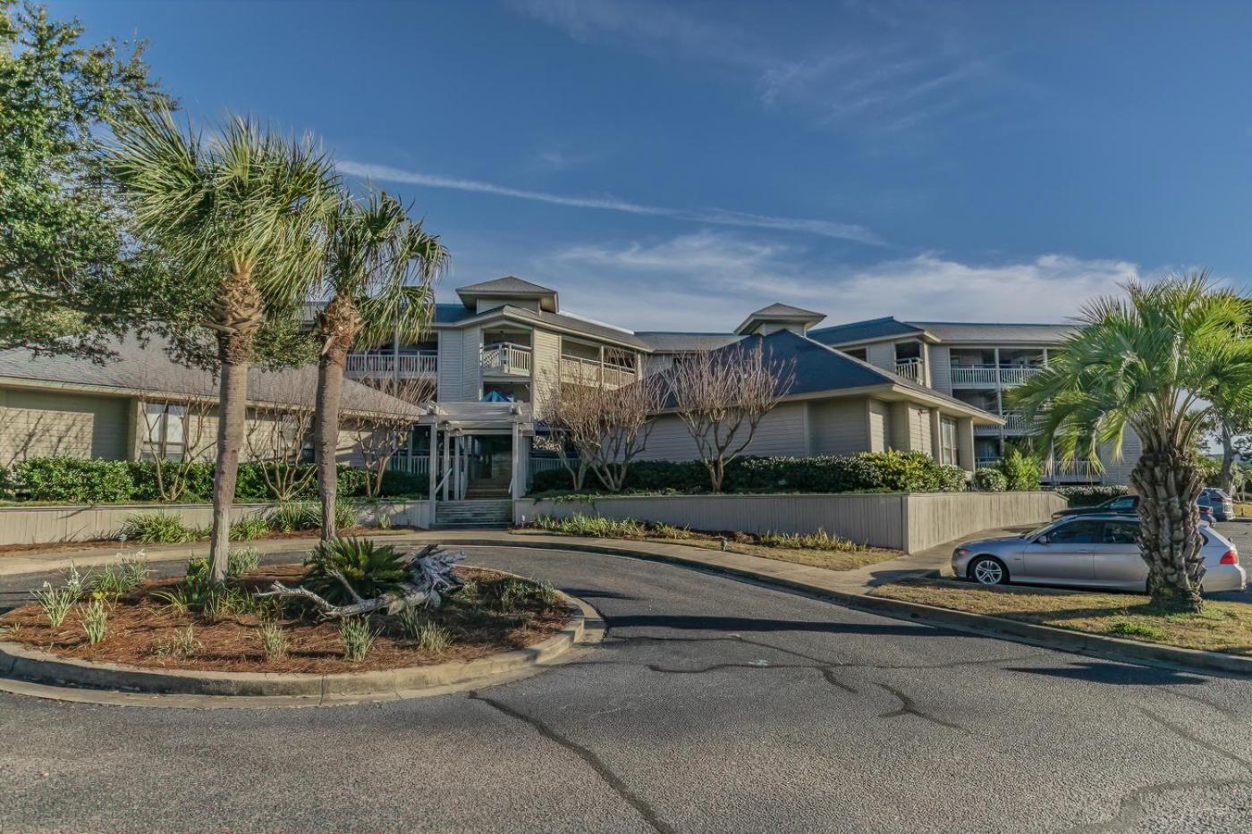 Crow's Nest On Harbor Island - One Bedroom on Third Floor view 5