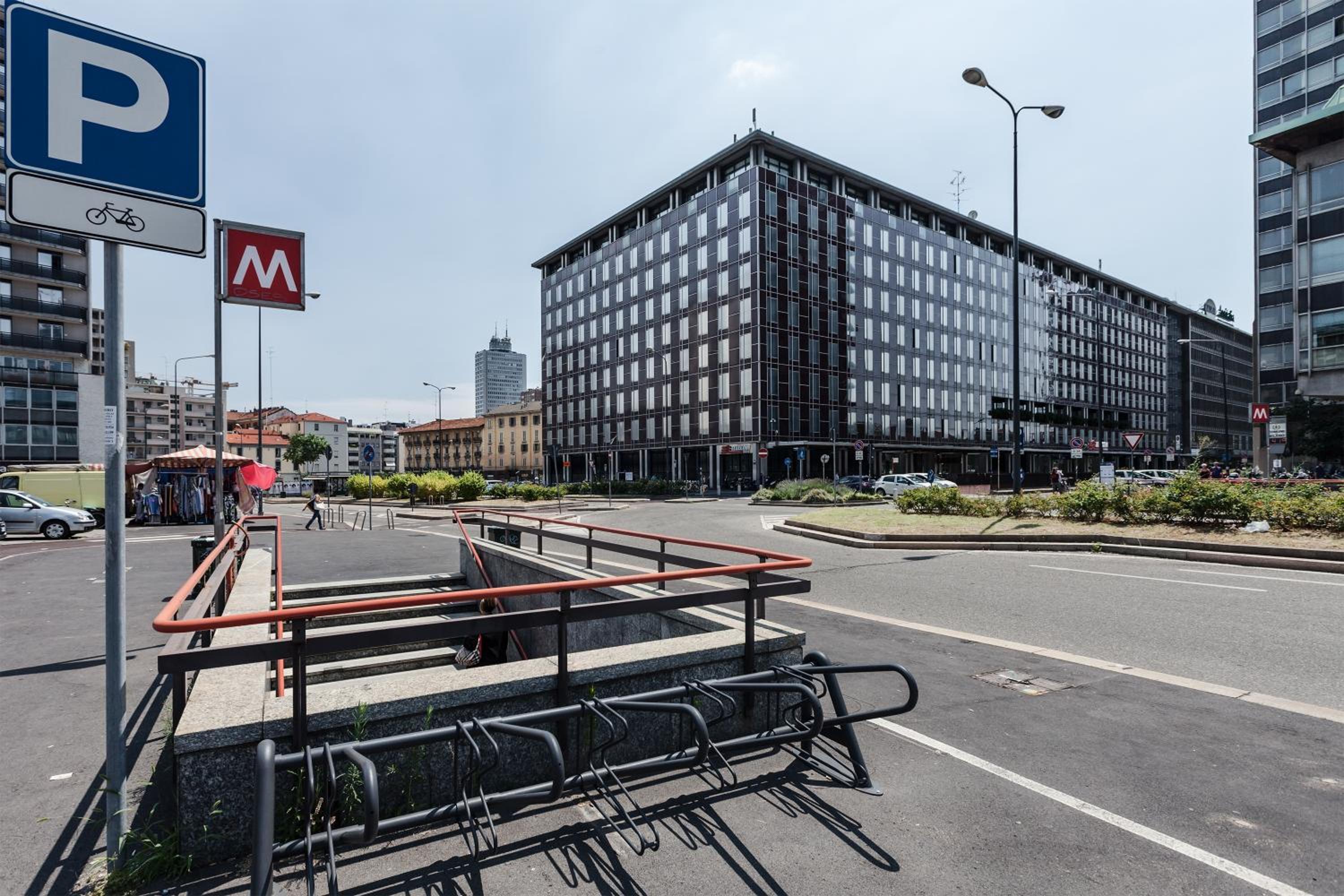 StayEasy Petrella21 - 4 Bedrooms, 3 baths - Central Station