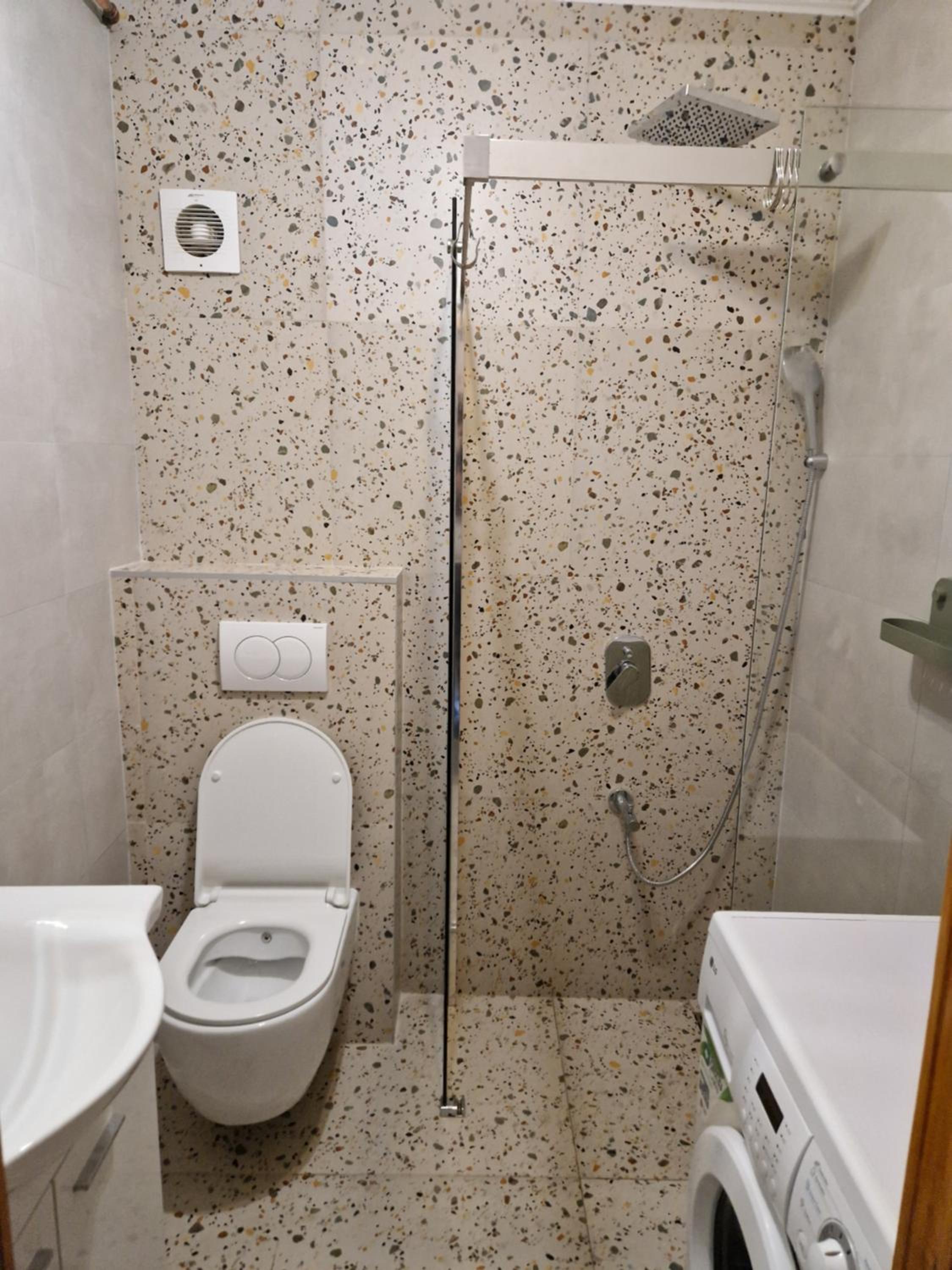 Una Apartment