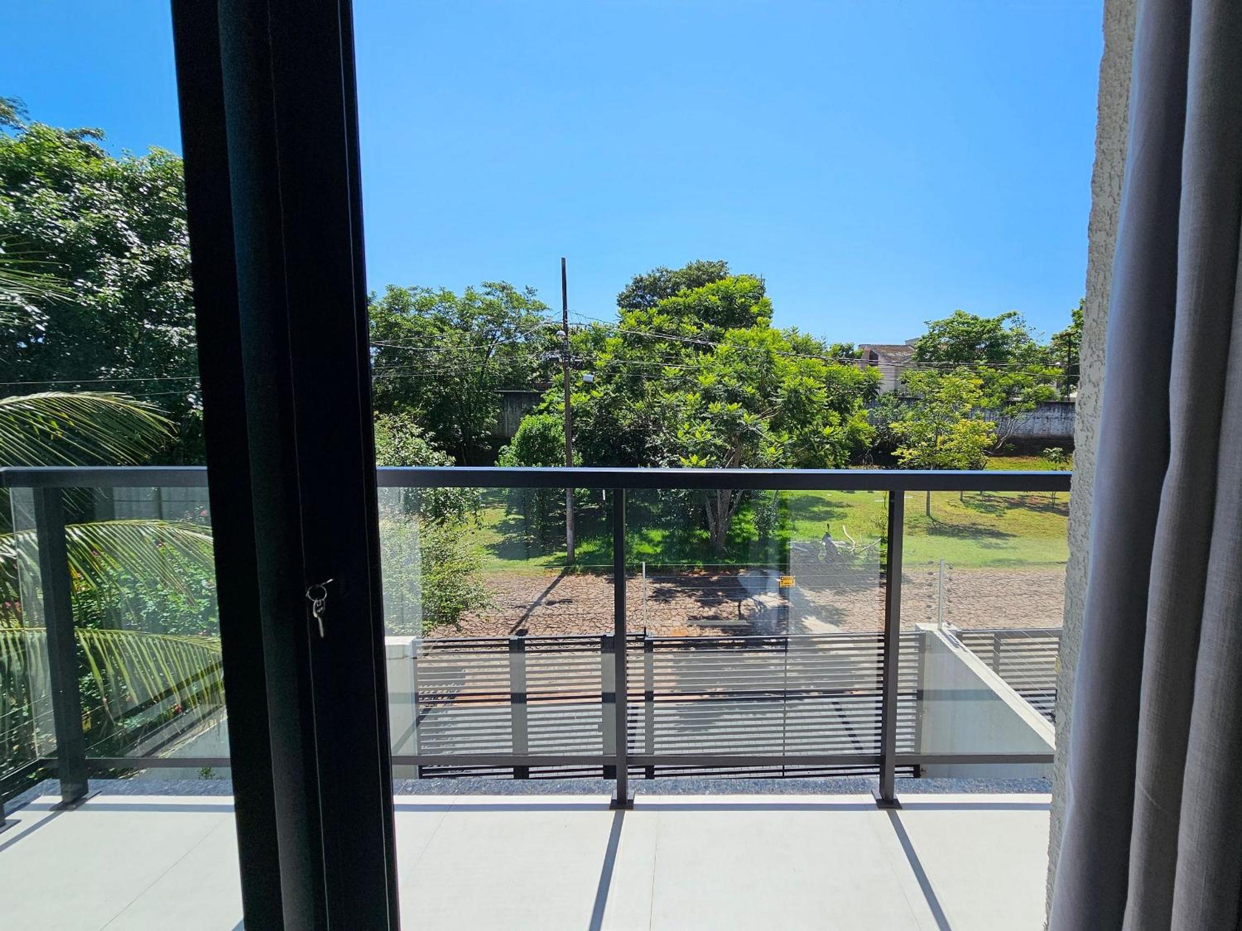 Casa Alto Padrão Novíssima 3 quartos