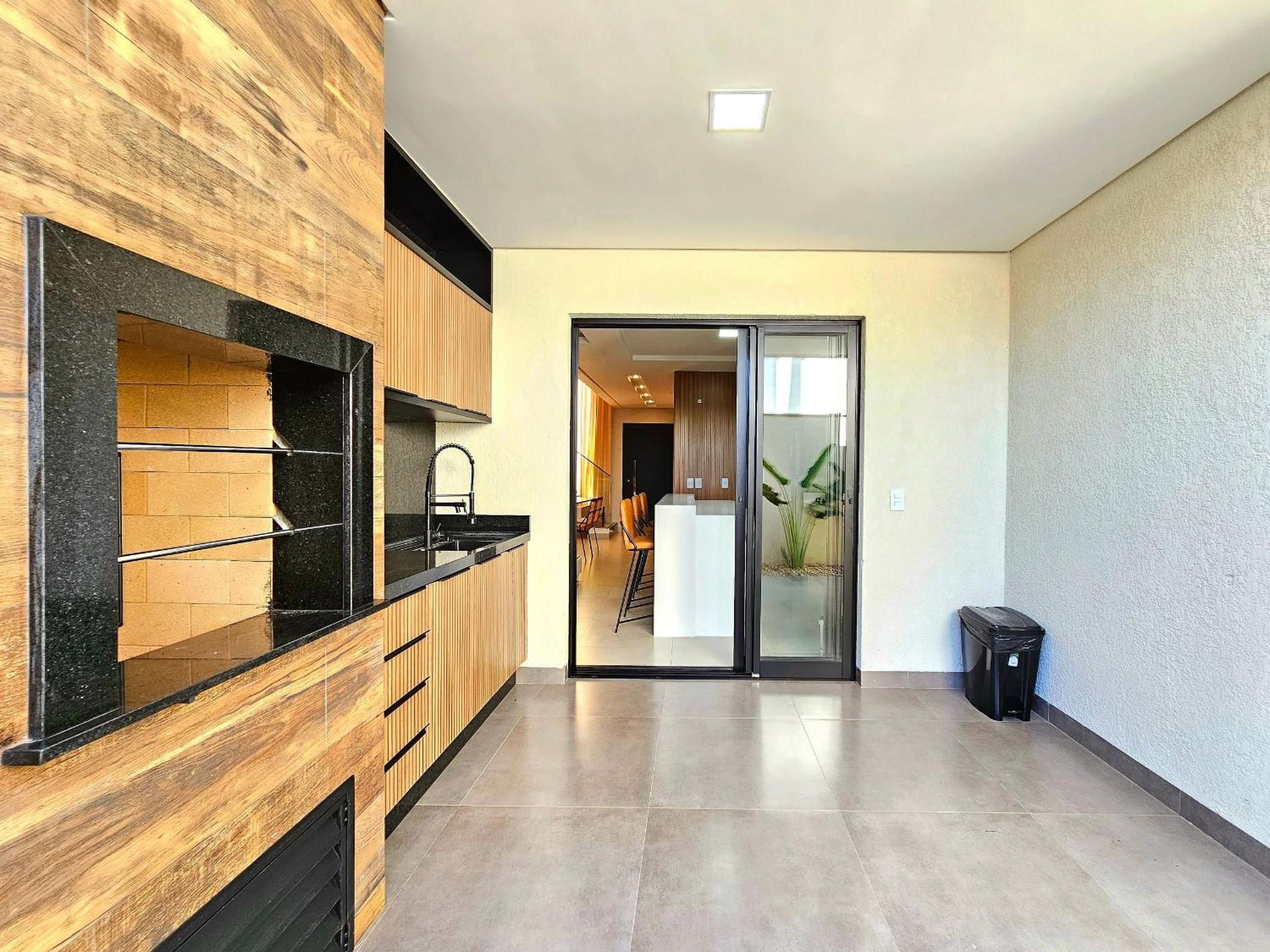 Casa Alto Padrão Novíssima 3 quartos