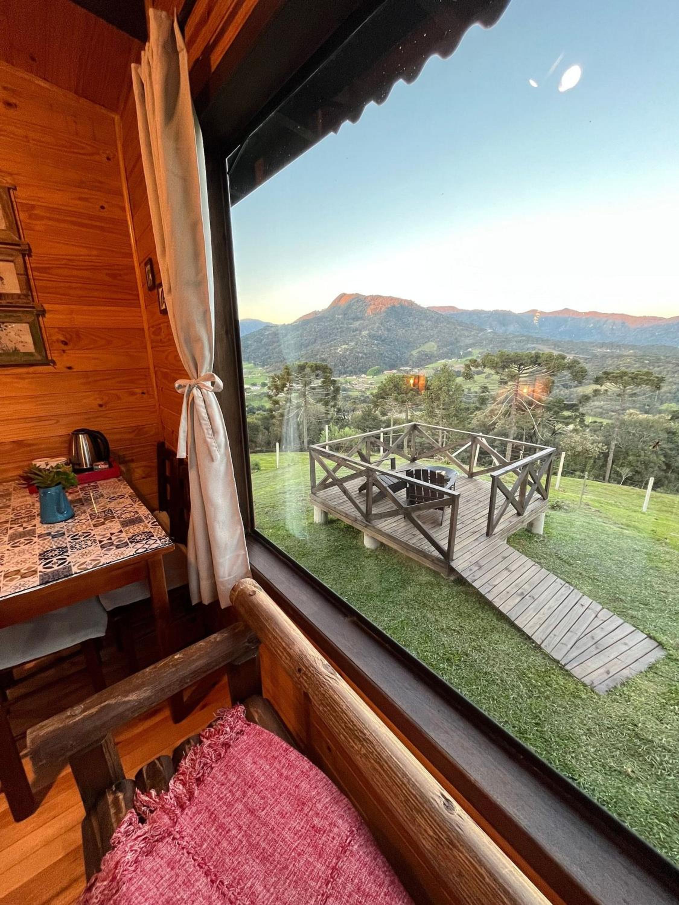 Chalés incríveis com banheira de hidromassagem e vista encantadora