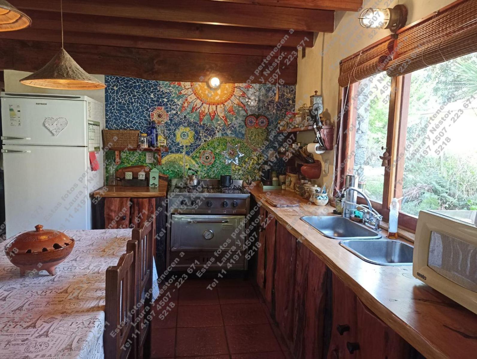 Cabaña en el Bosque Peralta Ramos, Mar del Plata, 4/5 huespedes.