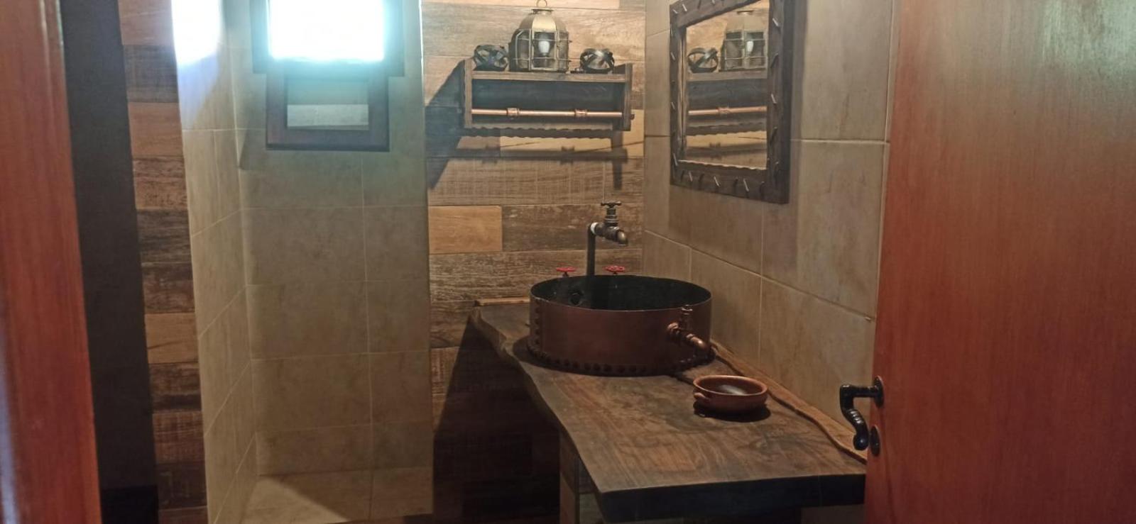 Cabaña en el Bosque Peralta Ramos, Mar del Plata, 4/5 huespedes.
