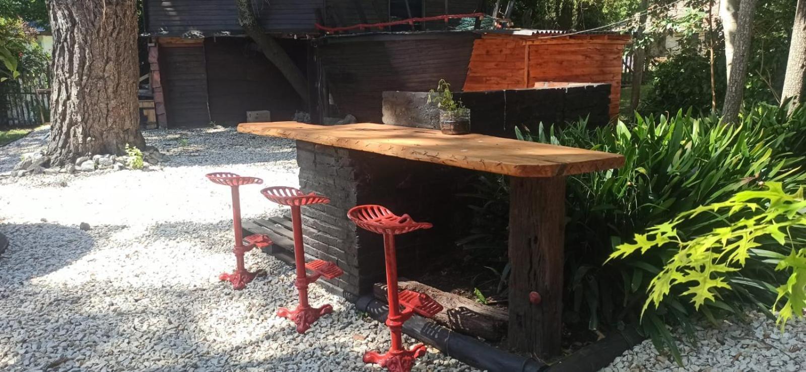 Cabaña en el Bosque Peralta Ramos, Mar del Plata, 4/5 huespedes.