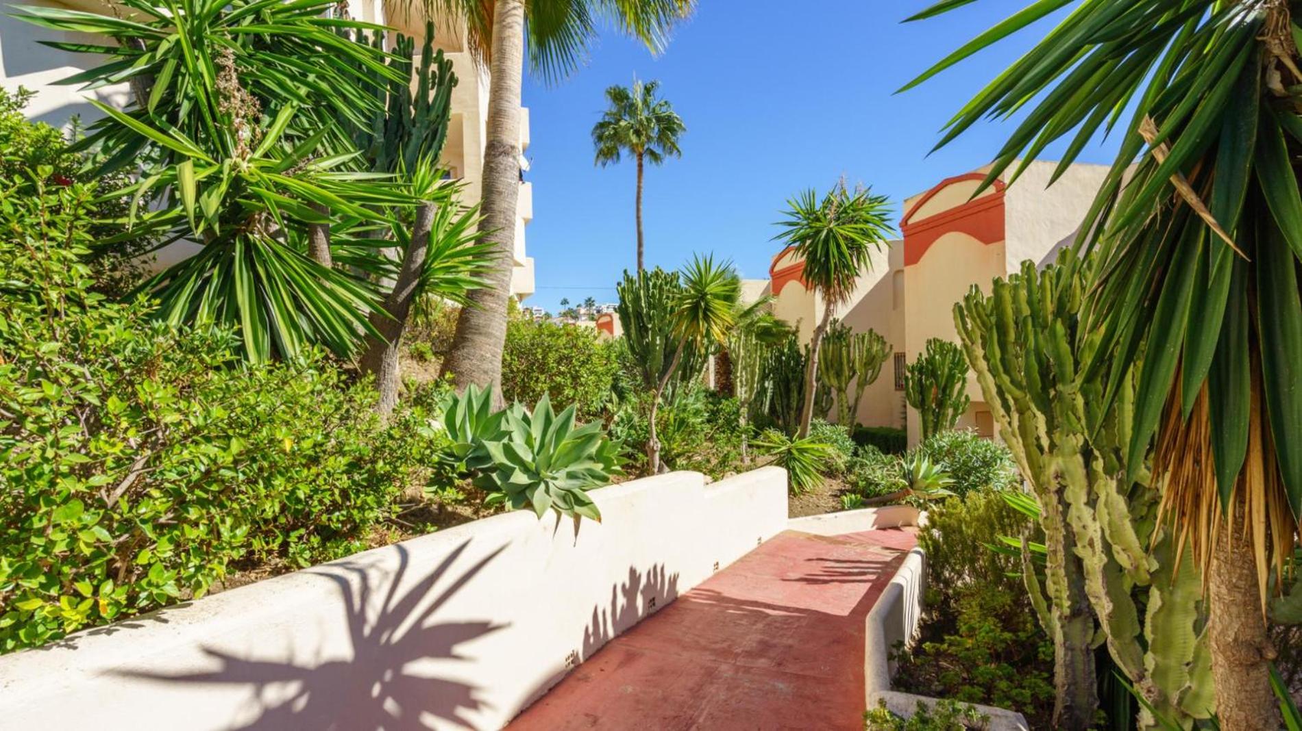 Tranquil sea view haven: 2BR with TerracePool view 5