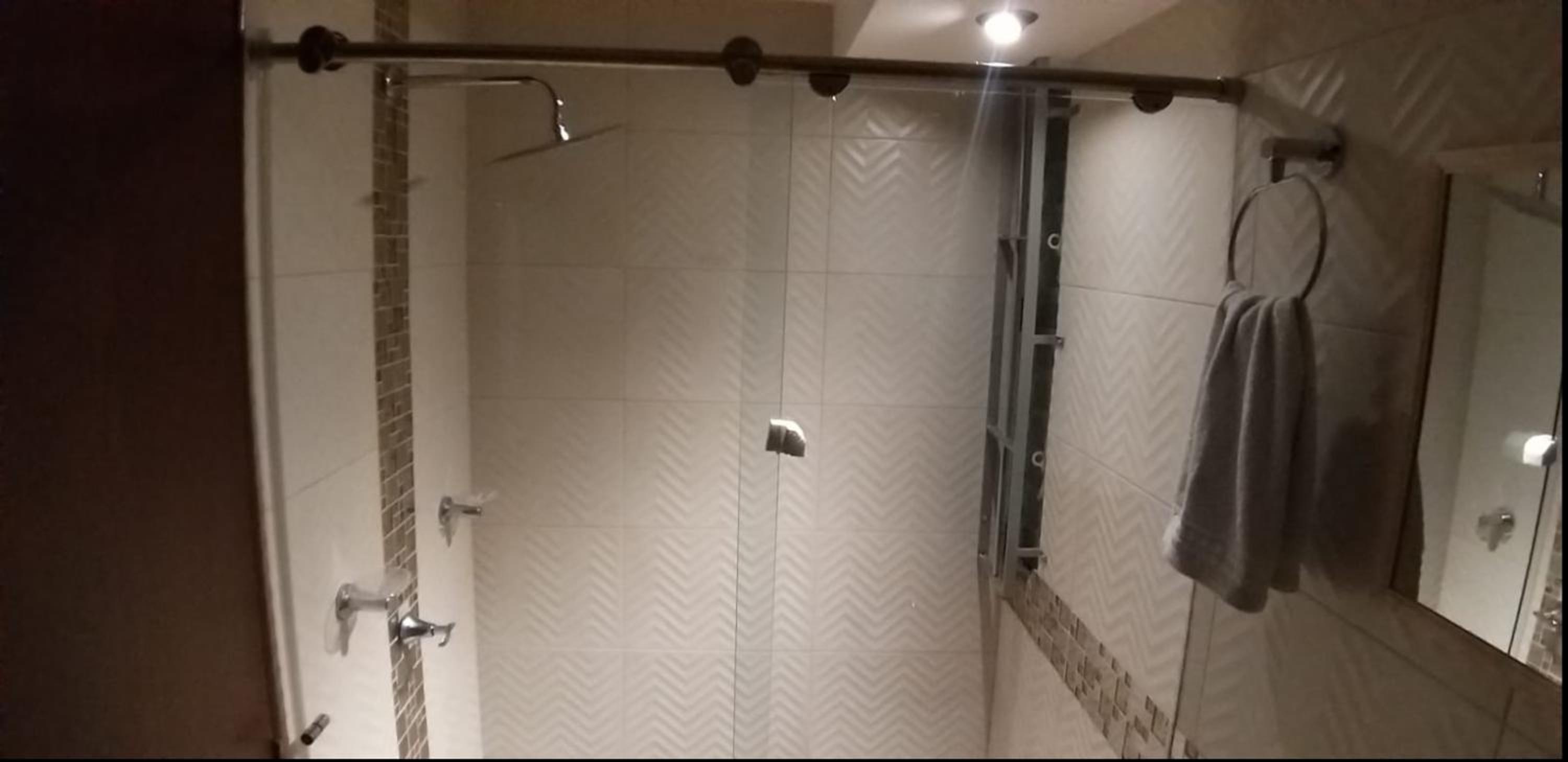 Apto en conjunto cerrado con piscina.