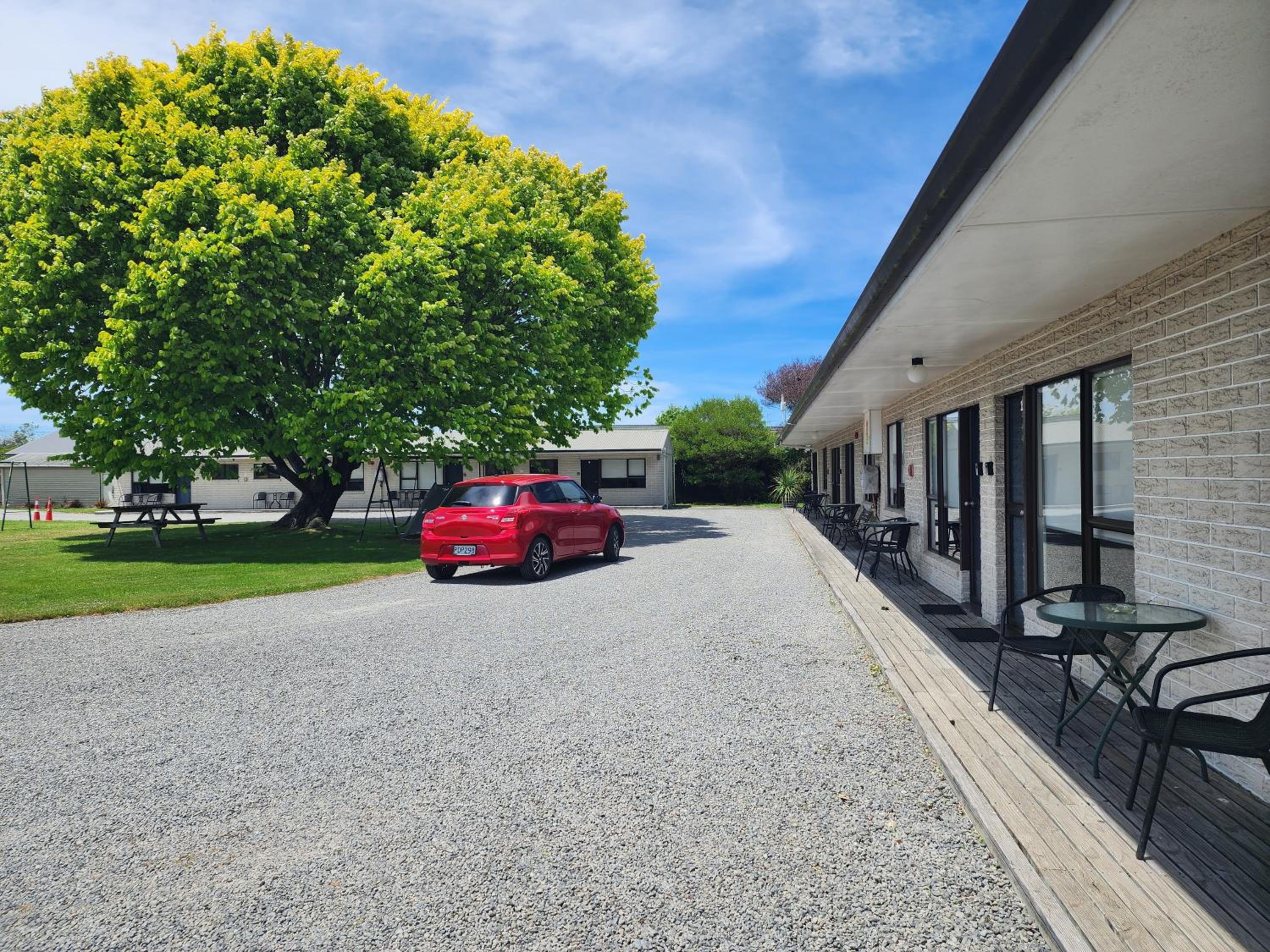 U Studios Masterton, SureStay Collection by BW