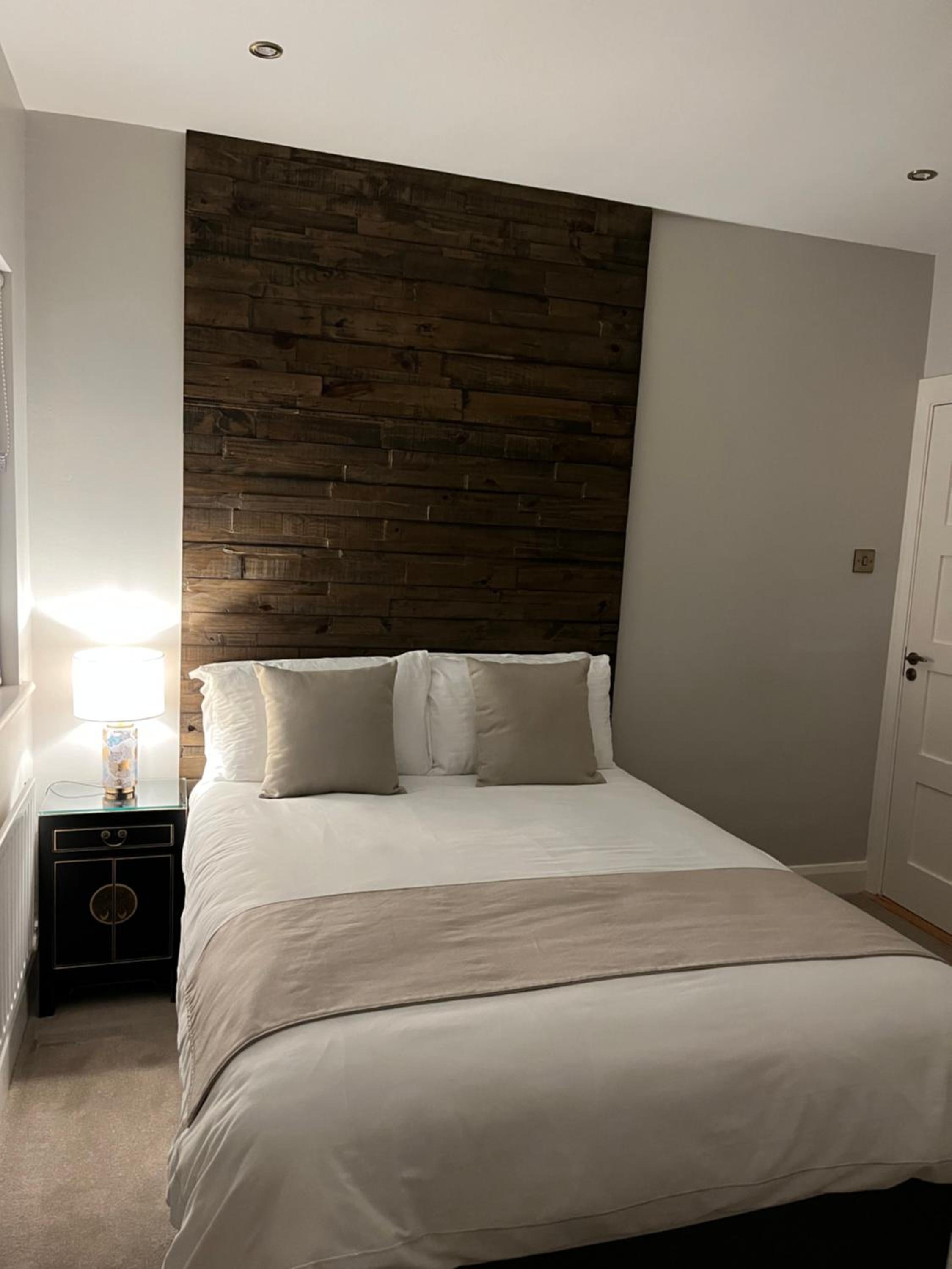 The Hillcrest, Luxury Accommodation in Castleblayney Town