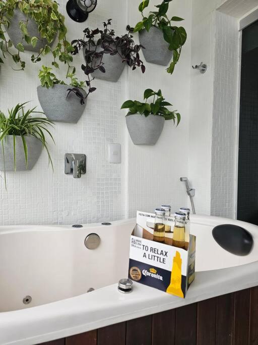 PÉ na Areia com Jacuzzi e Vista Incrível Para MAR!