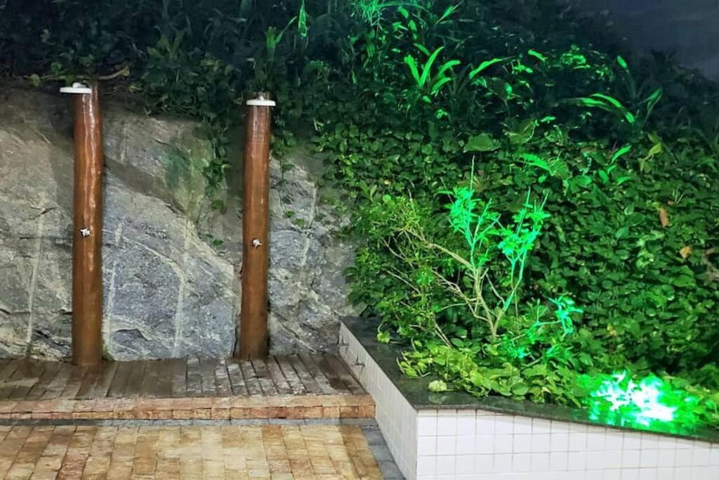 PÉ na Areia com Jacuzzi e Vista Incrível Para MAR!