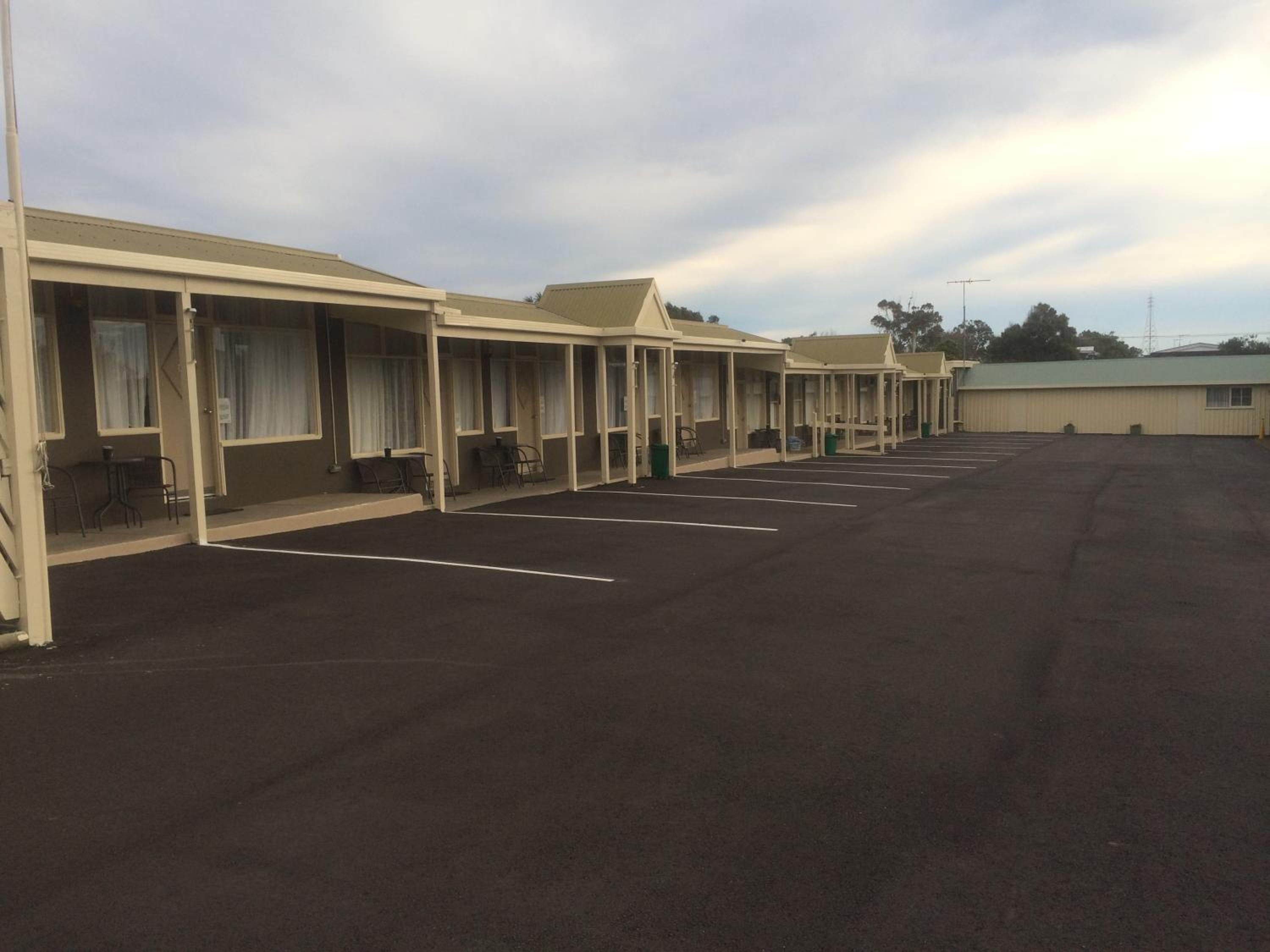 Pelicans Motel San Remo