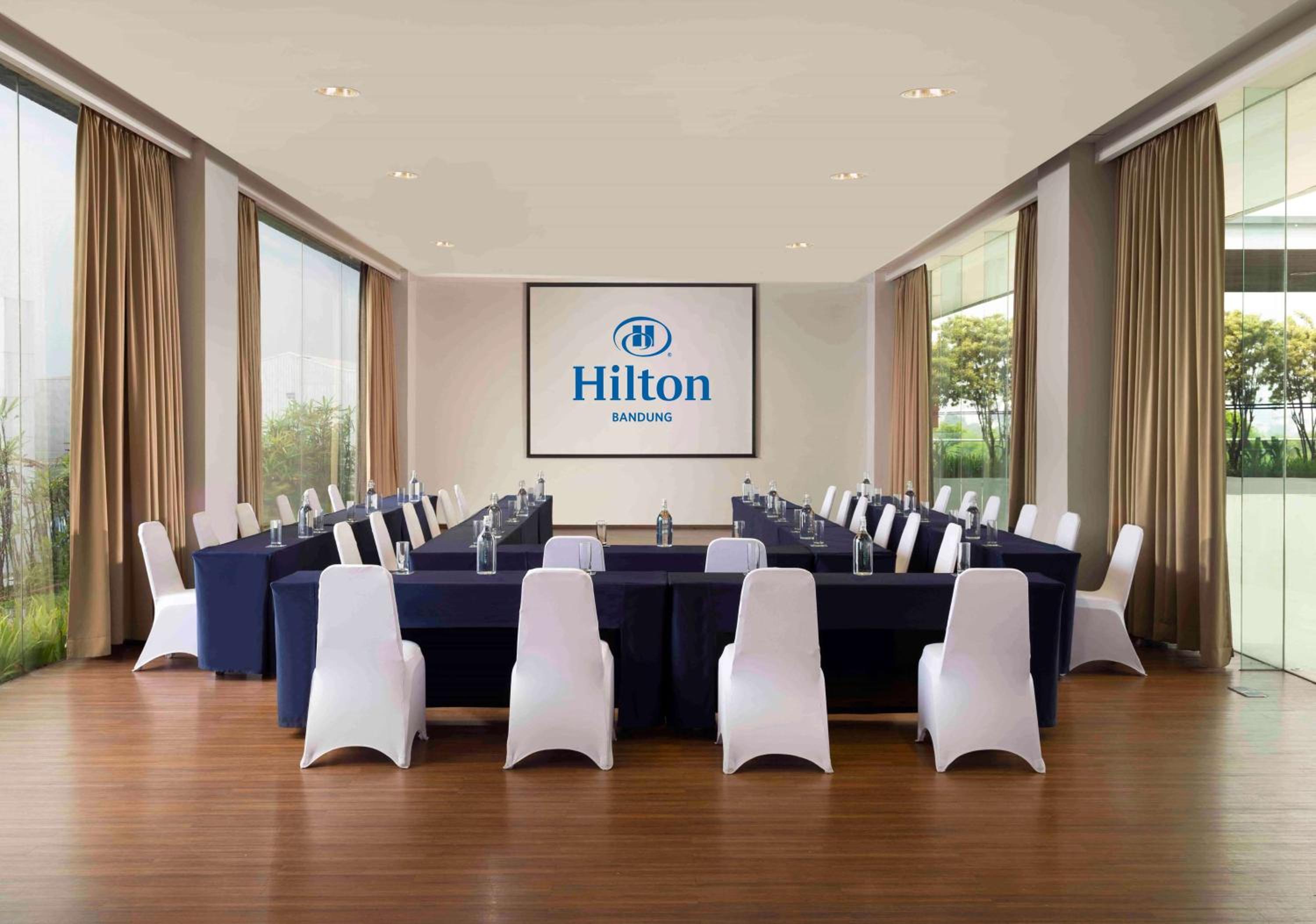 Hotel Hilton Bandung - Image 1