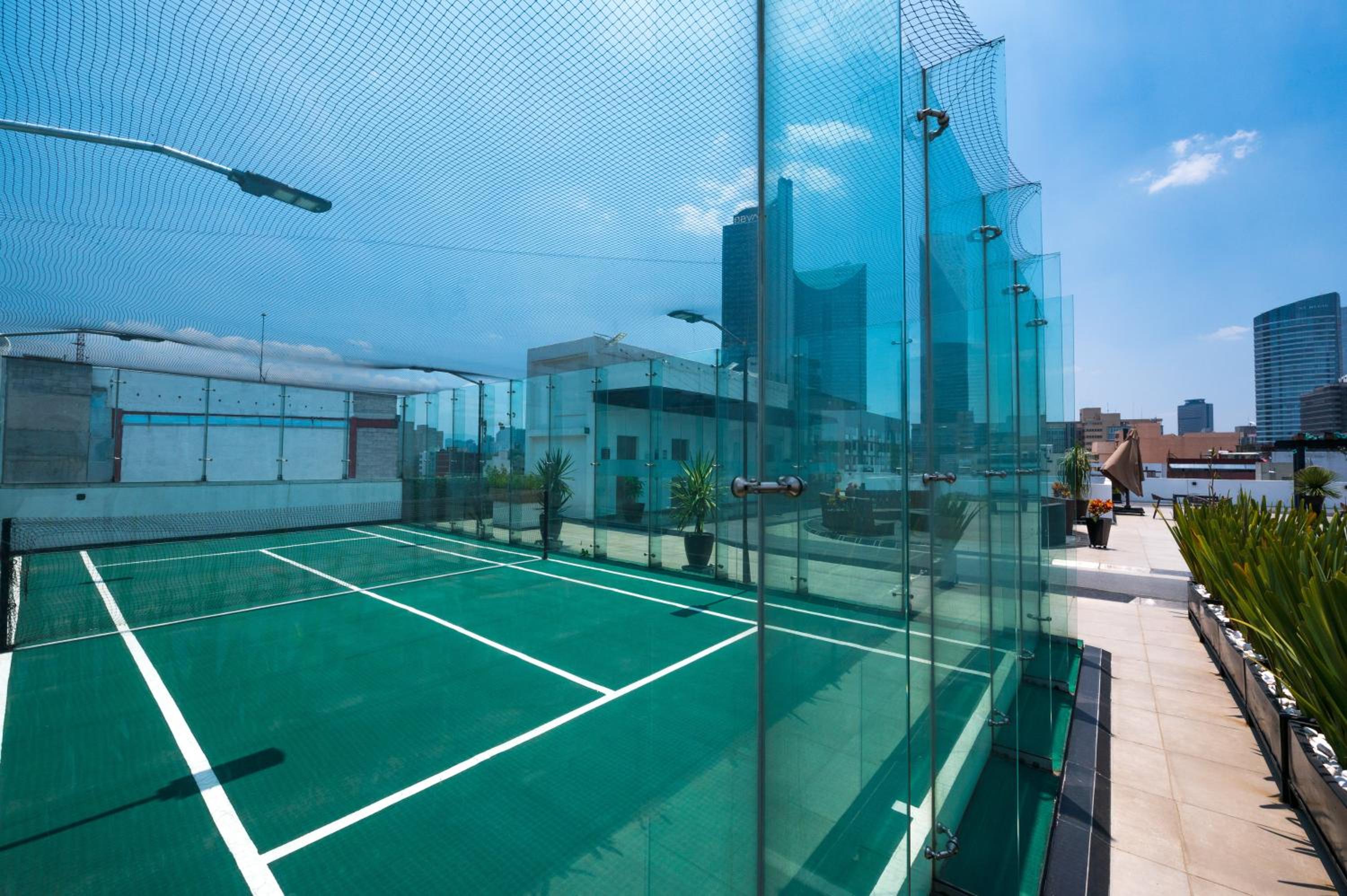 Condesa Luxury Apartments view 3