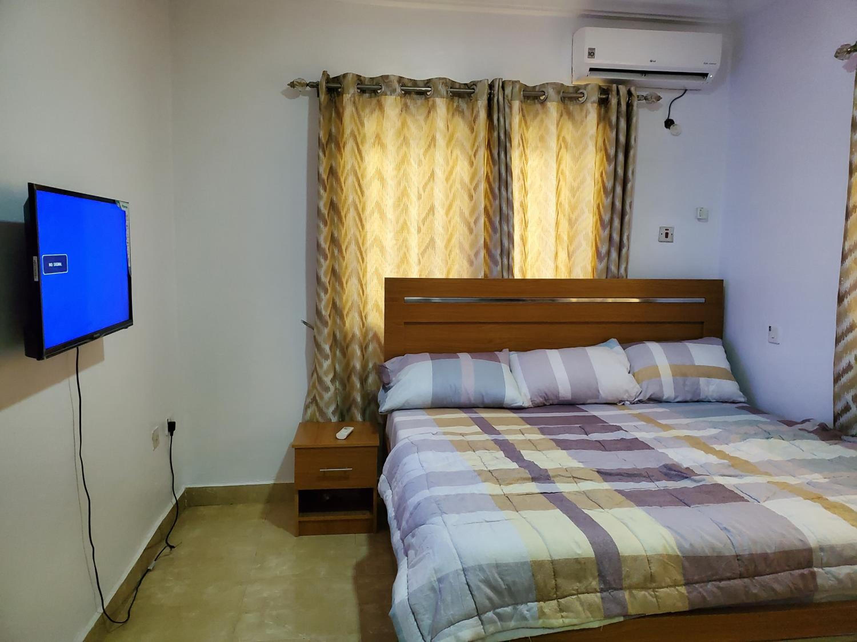 TSOLID HOMES ( SHORTLET & APARTMENT) view 3