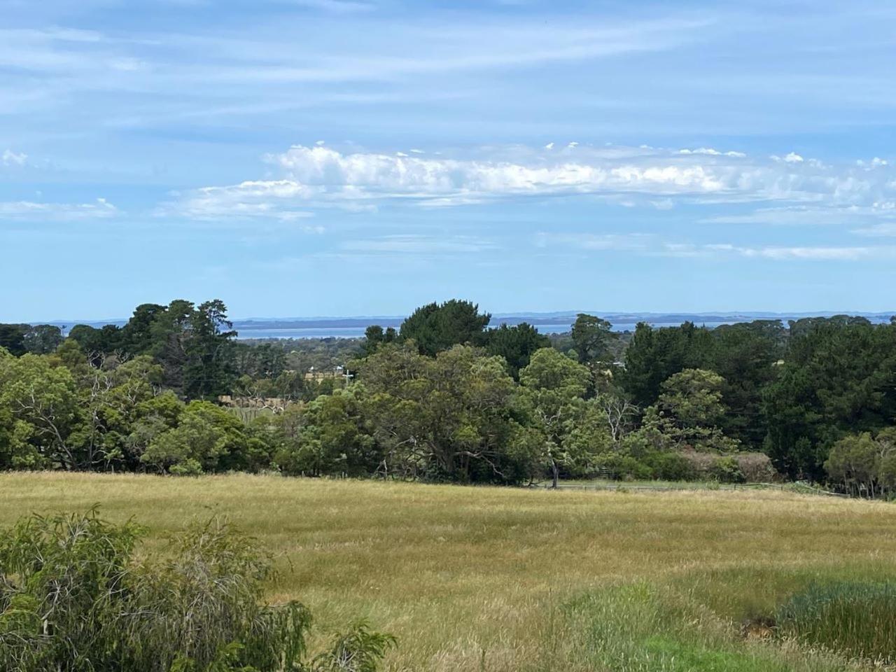 Farmhouse in the heart of wine country, 10 minutes to beach