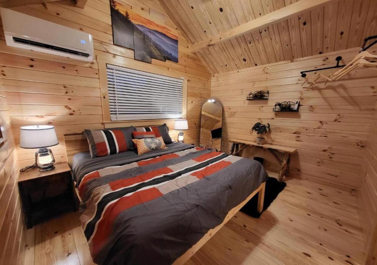 Lovely 1BR Cabin with Loft in PF view 3