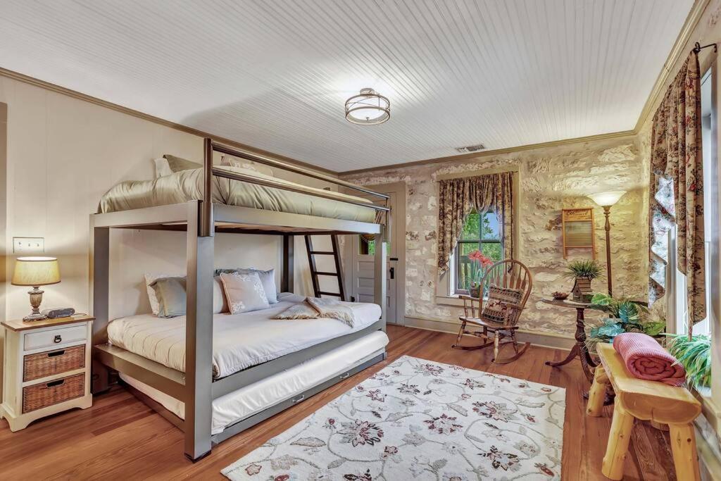 The Rock House Hideaway