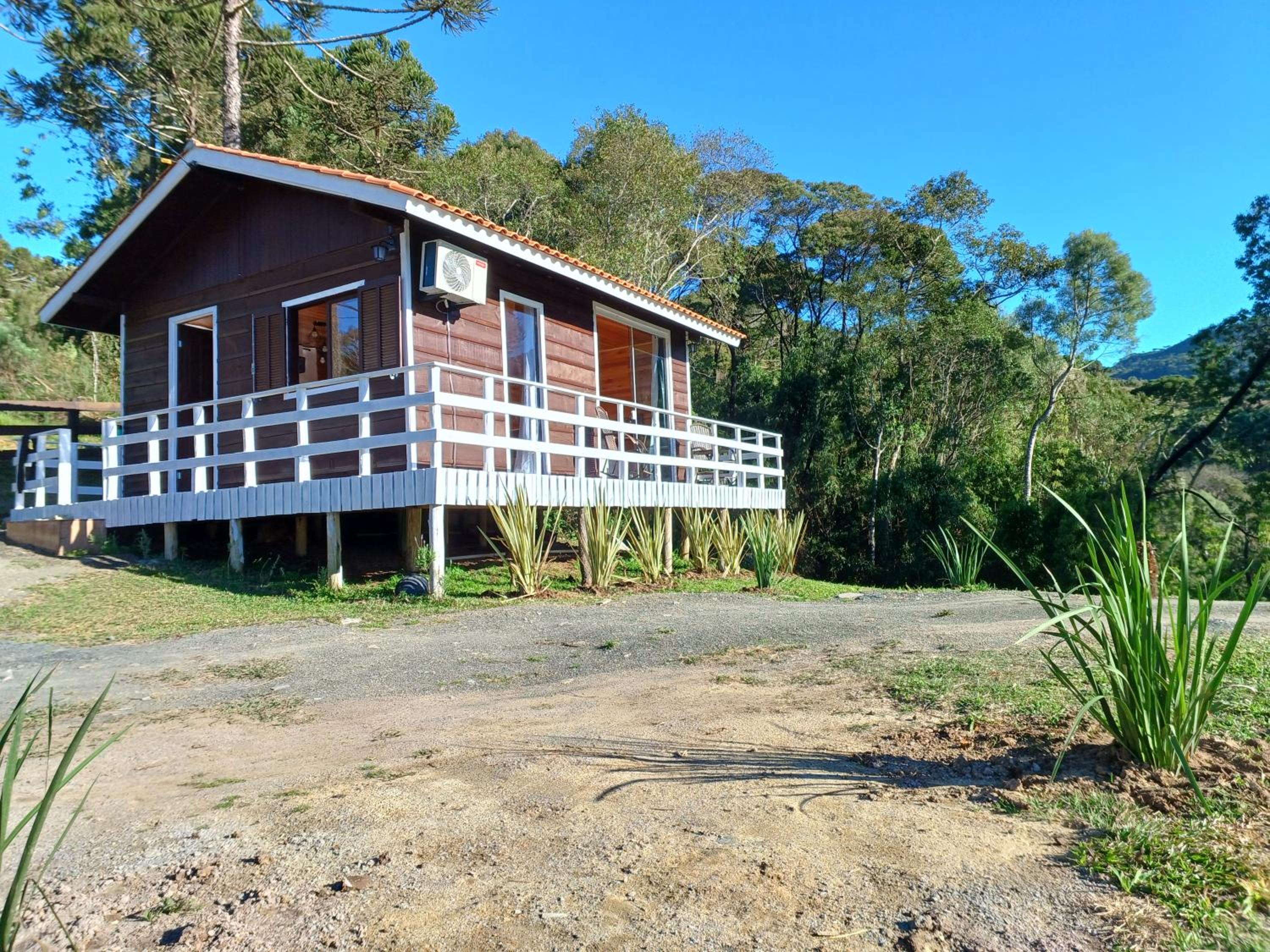 Recanto do Ipê cabana 01